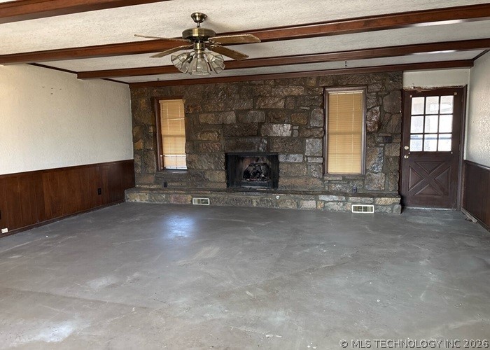 8448 S 36th West Avenue Property Photo 7