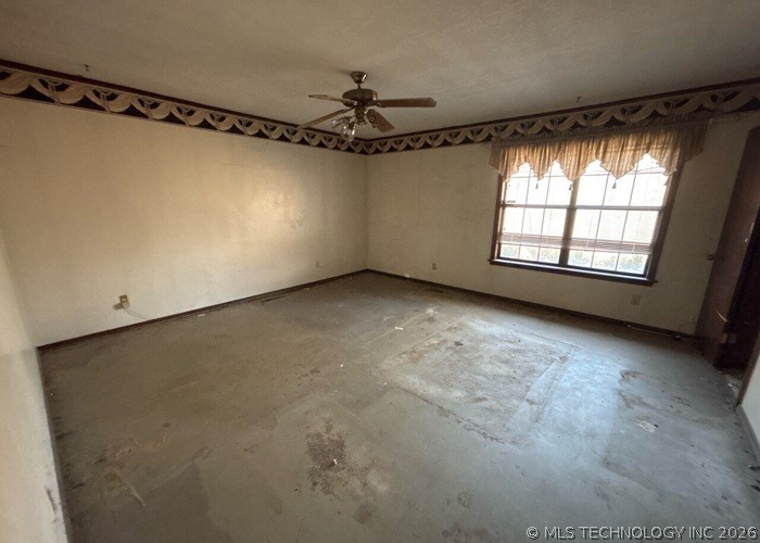 8448 S 36th West Avenue Property Photo 8