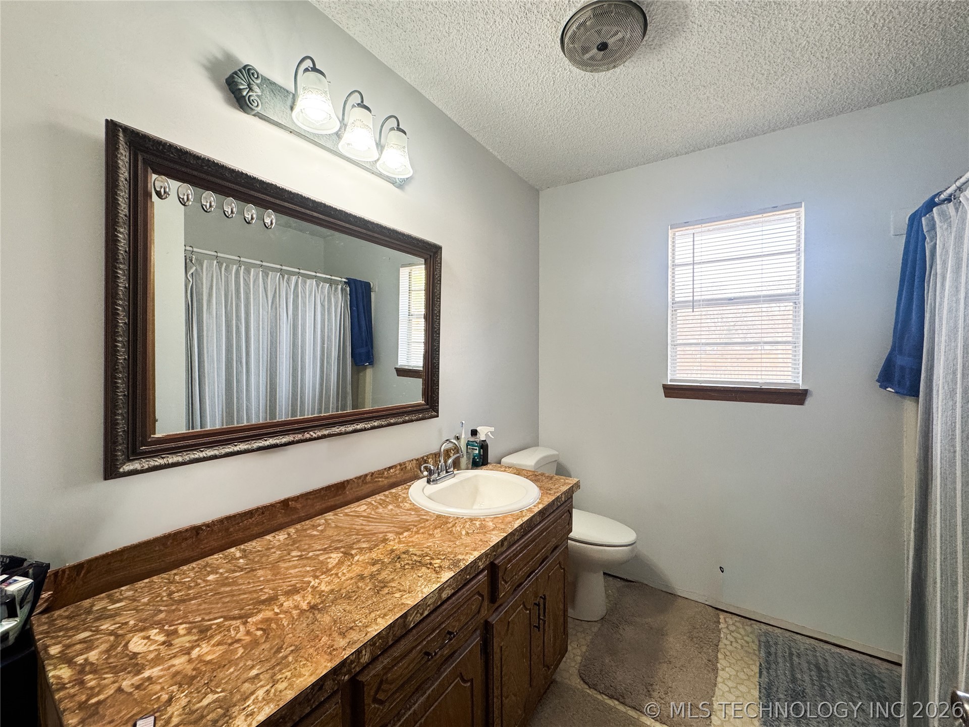226 Orchard Property Photo 5