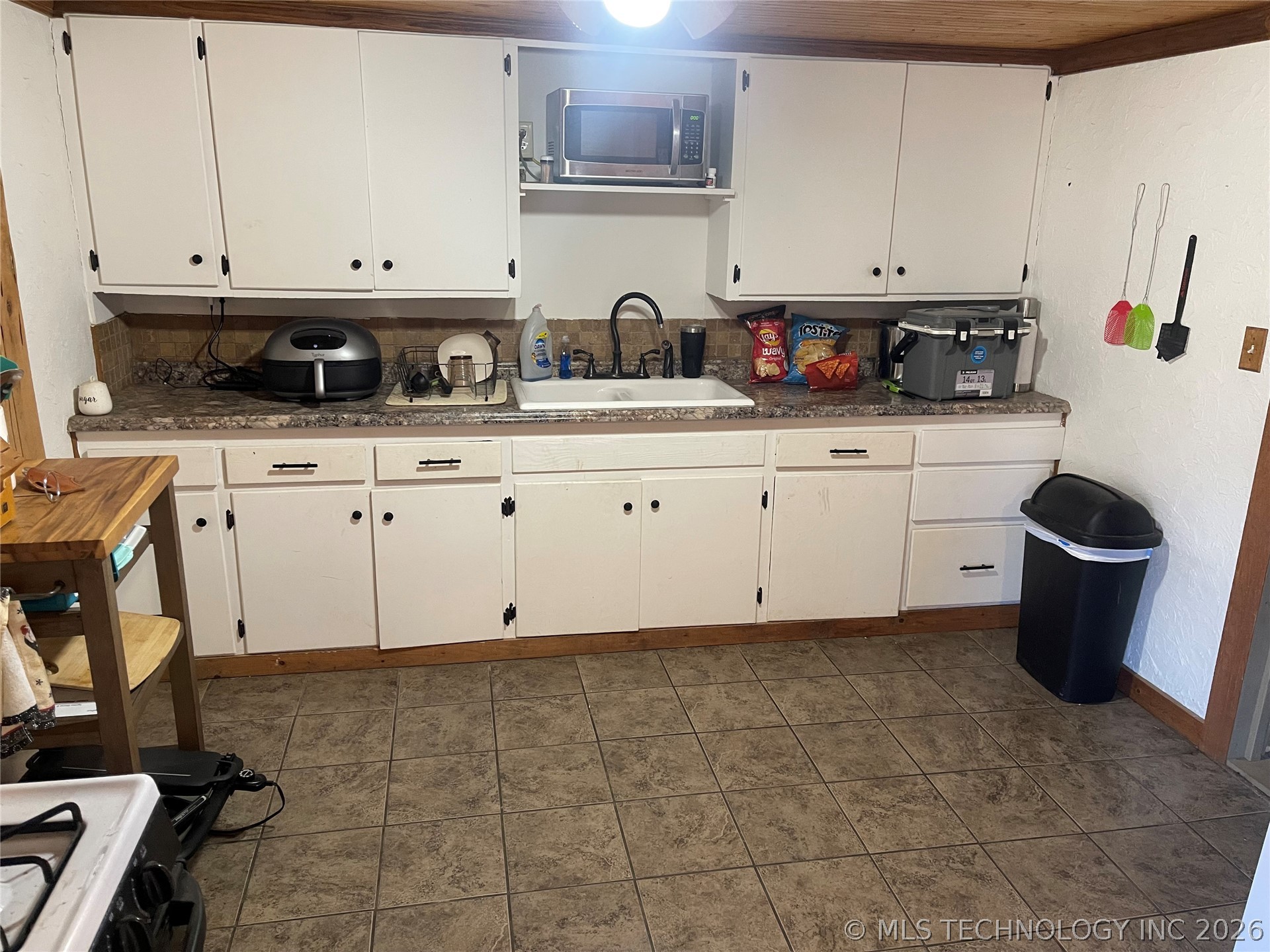 443600 E 300th Road Property Photo 9