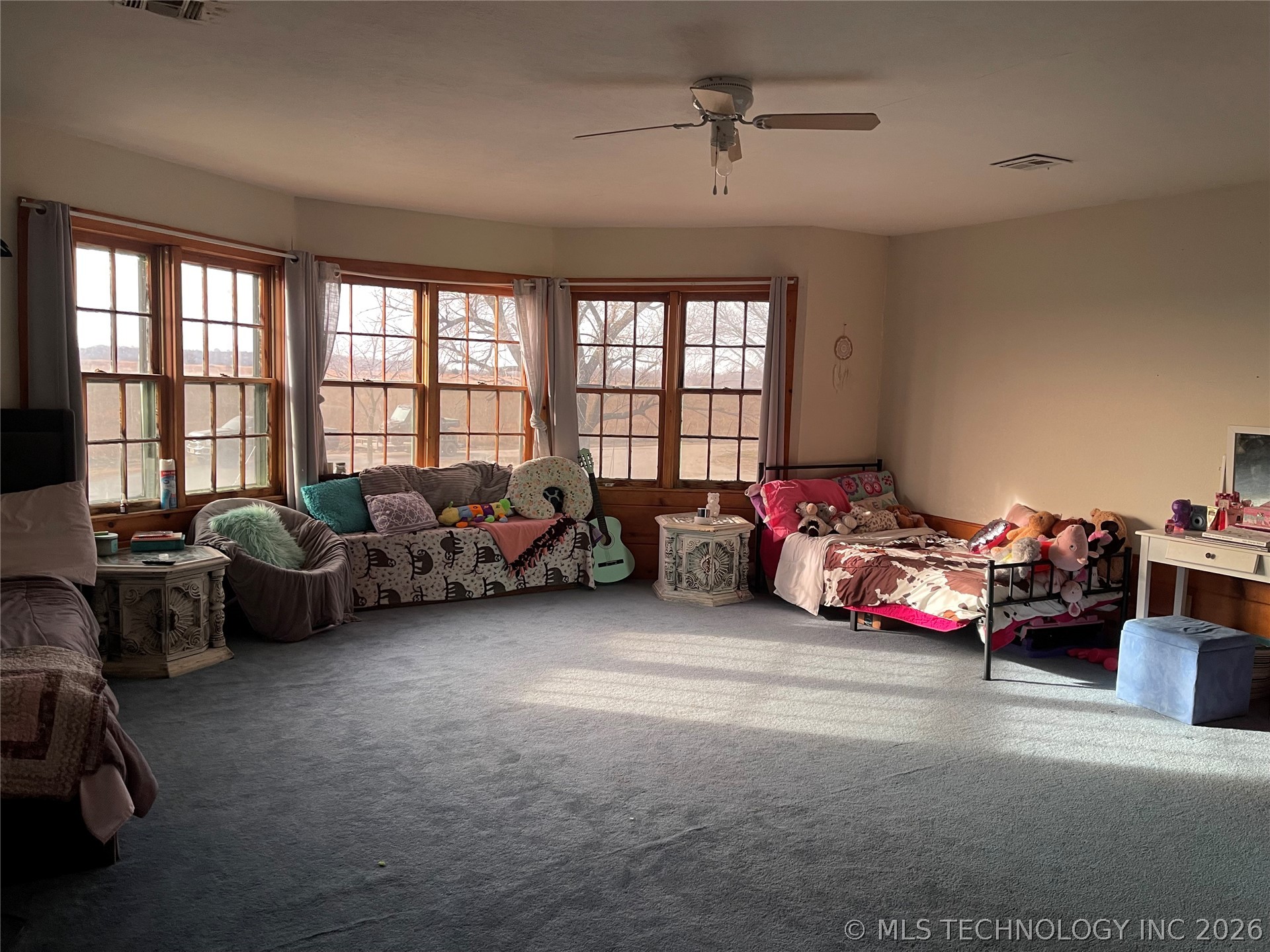 438474 E 350th Road Property Photo 5