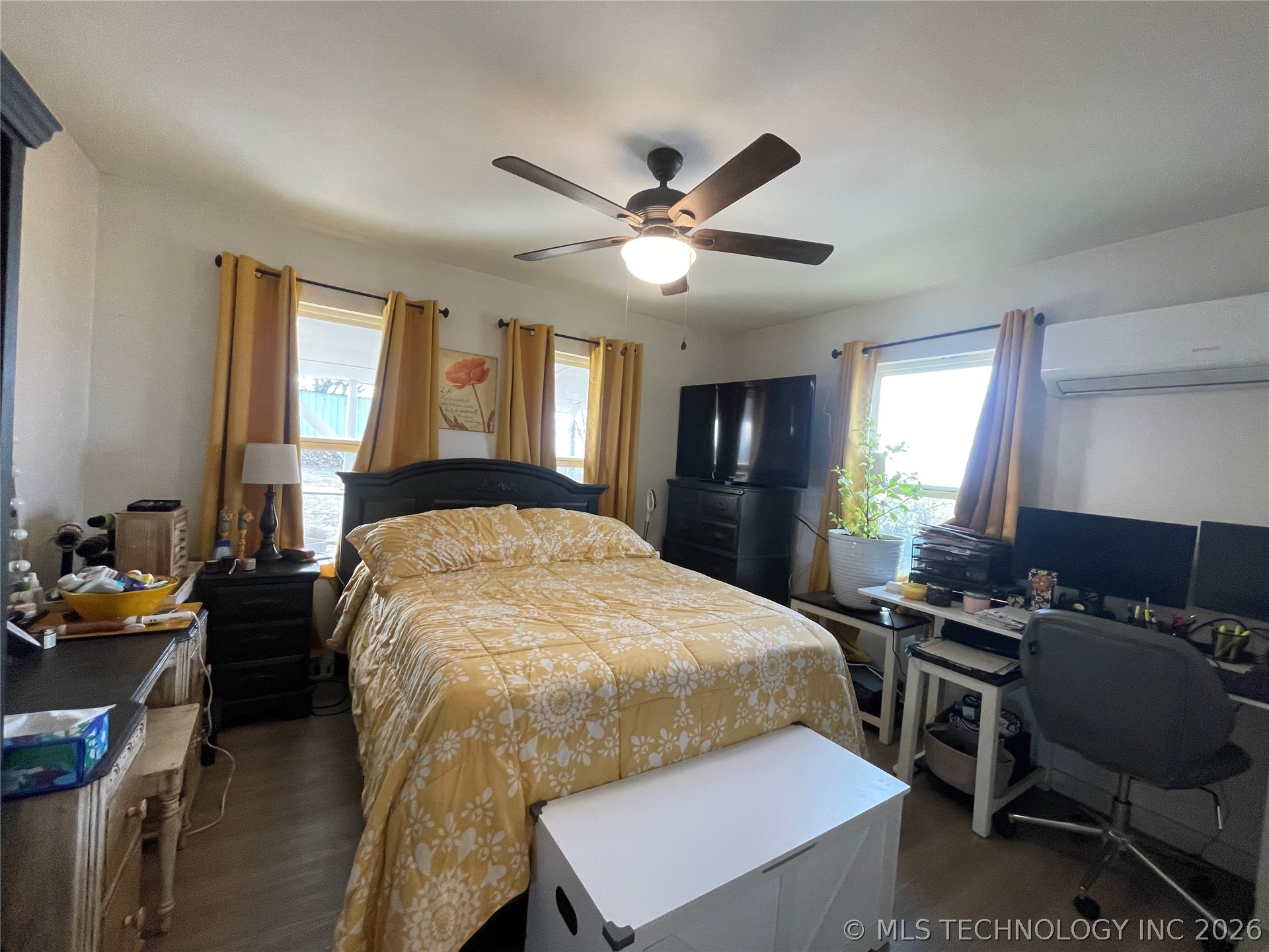 438474 E 350th Road Property Photo 26