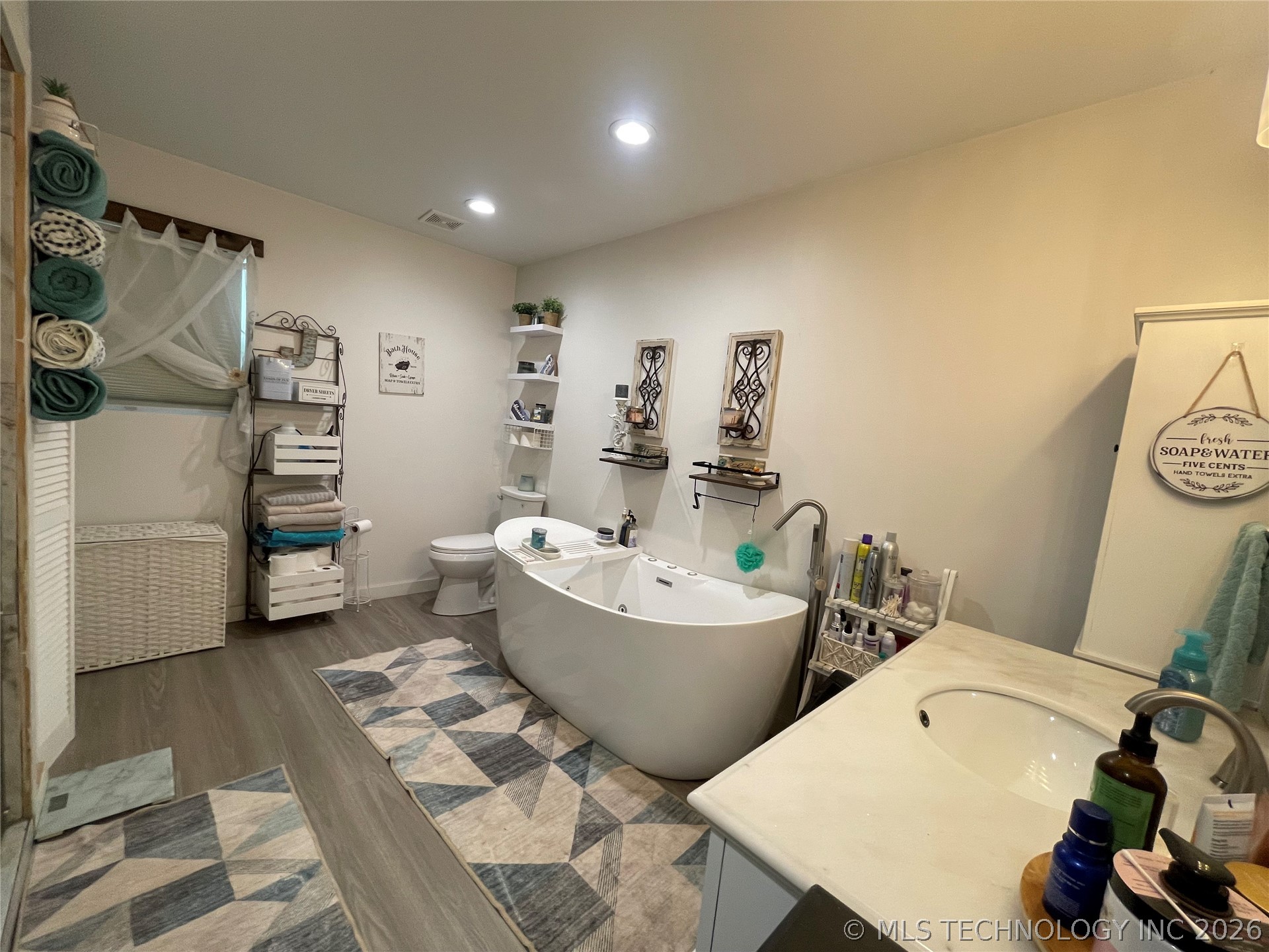 438474 E 350th Road Property Photo 28