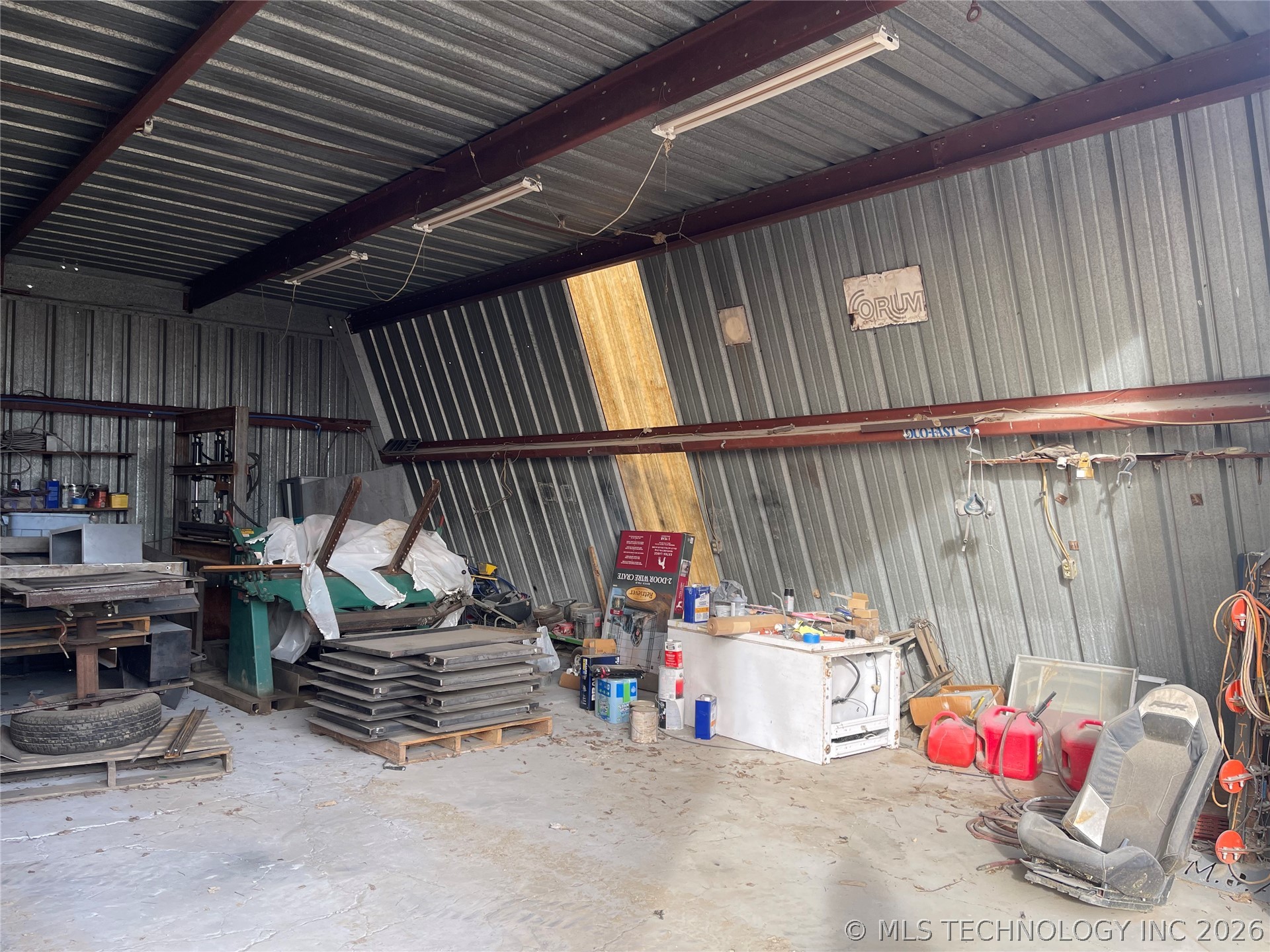 438474 E 350th Road Property Photo 46