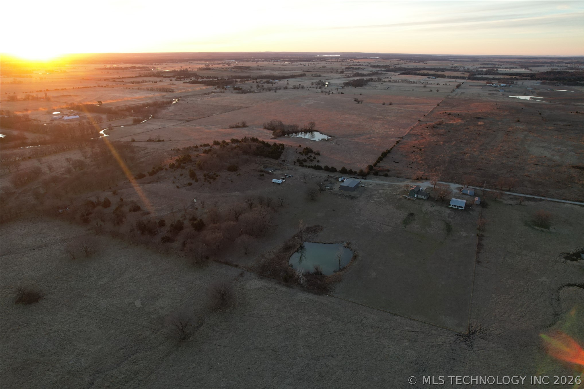 438474 E 350th Road Property Photo 49
