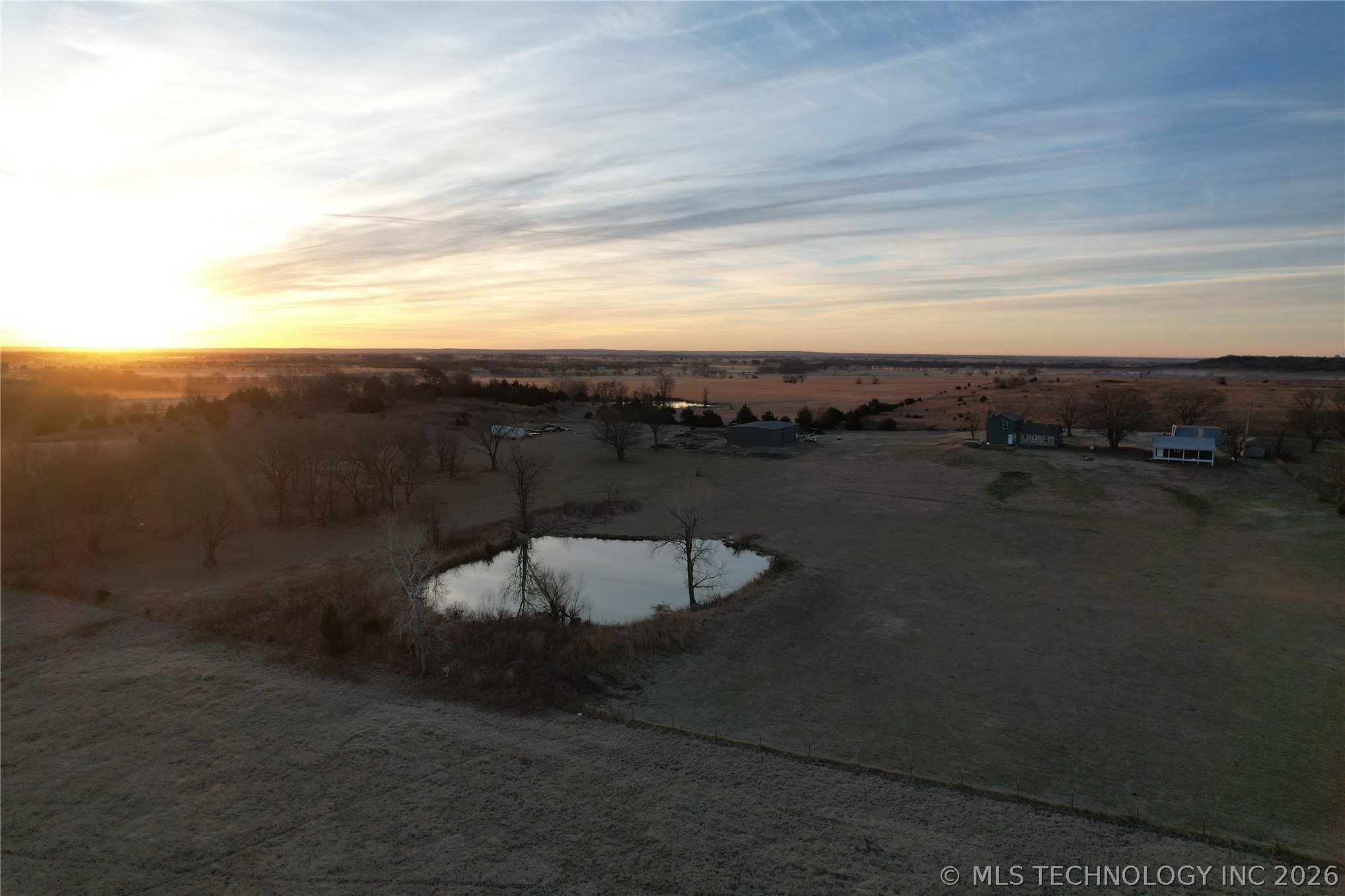 438474 E 350th Road Property Photo 59