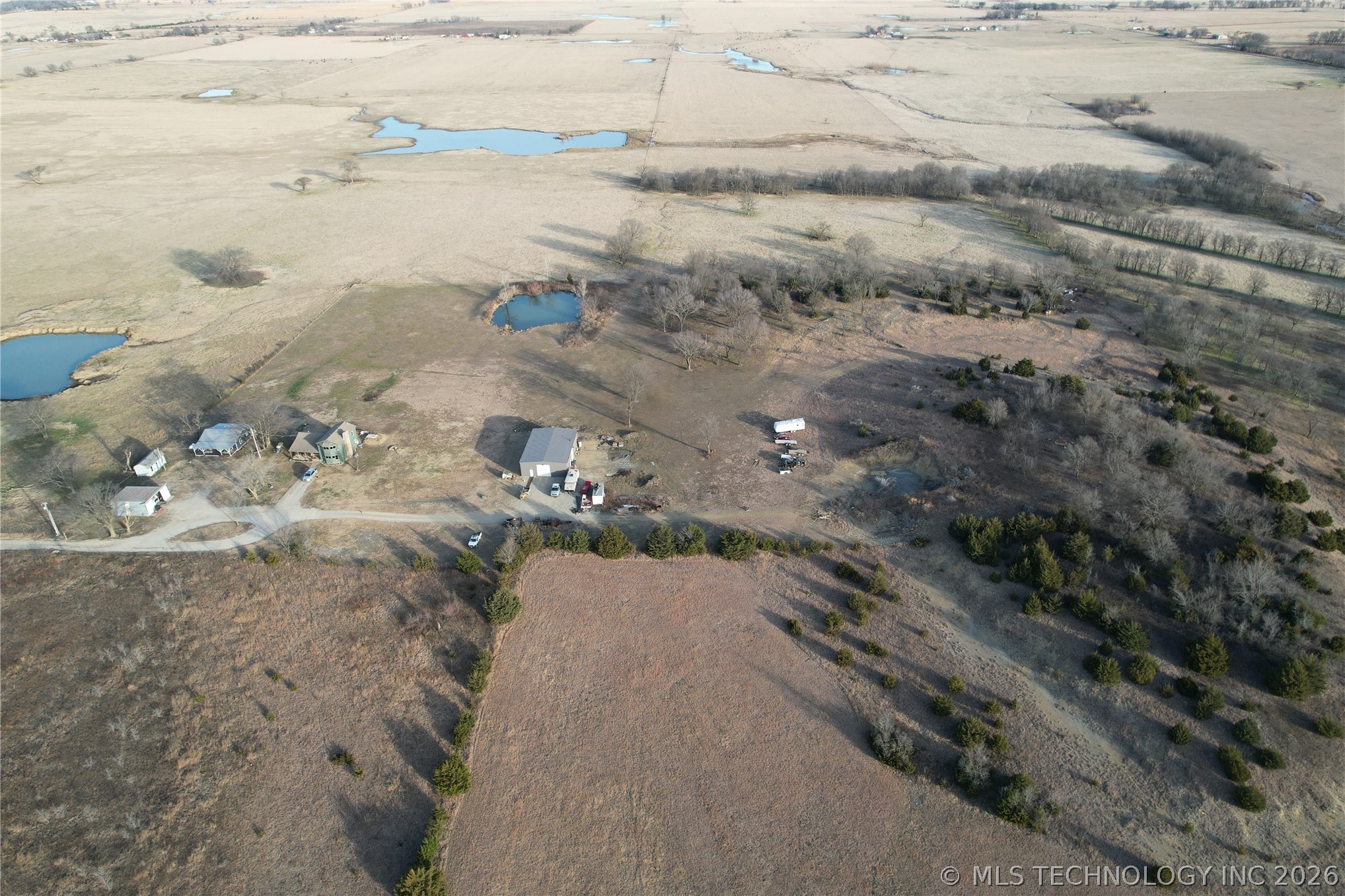 438474 E 350th Road Property Photo 63