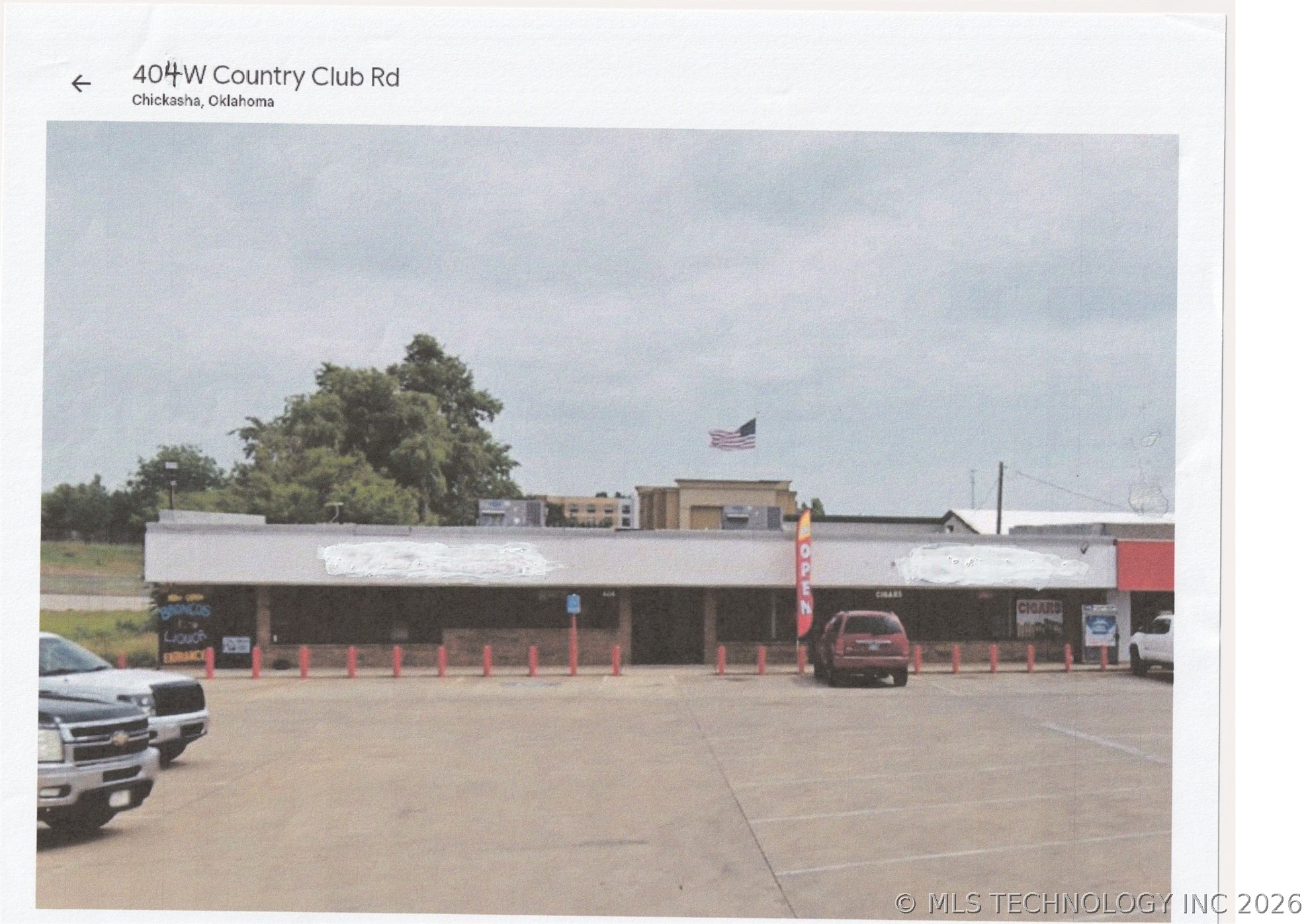 404 W Country Club Road Property Photo 1