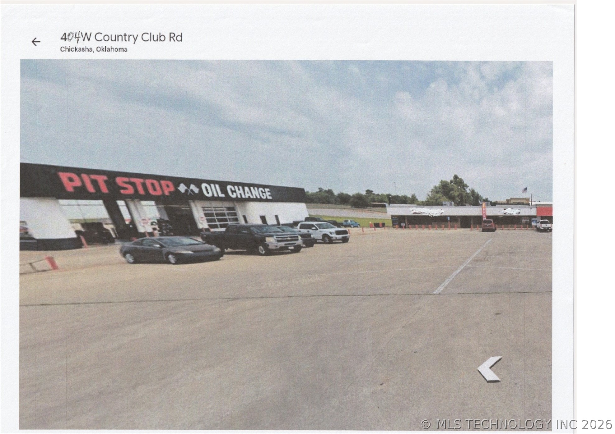 404 W Country Club Road Property Photo 3