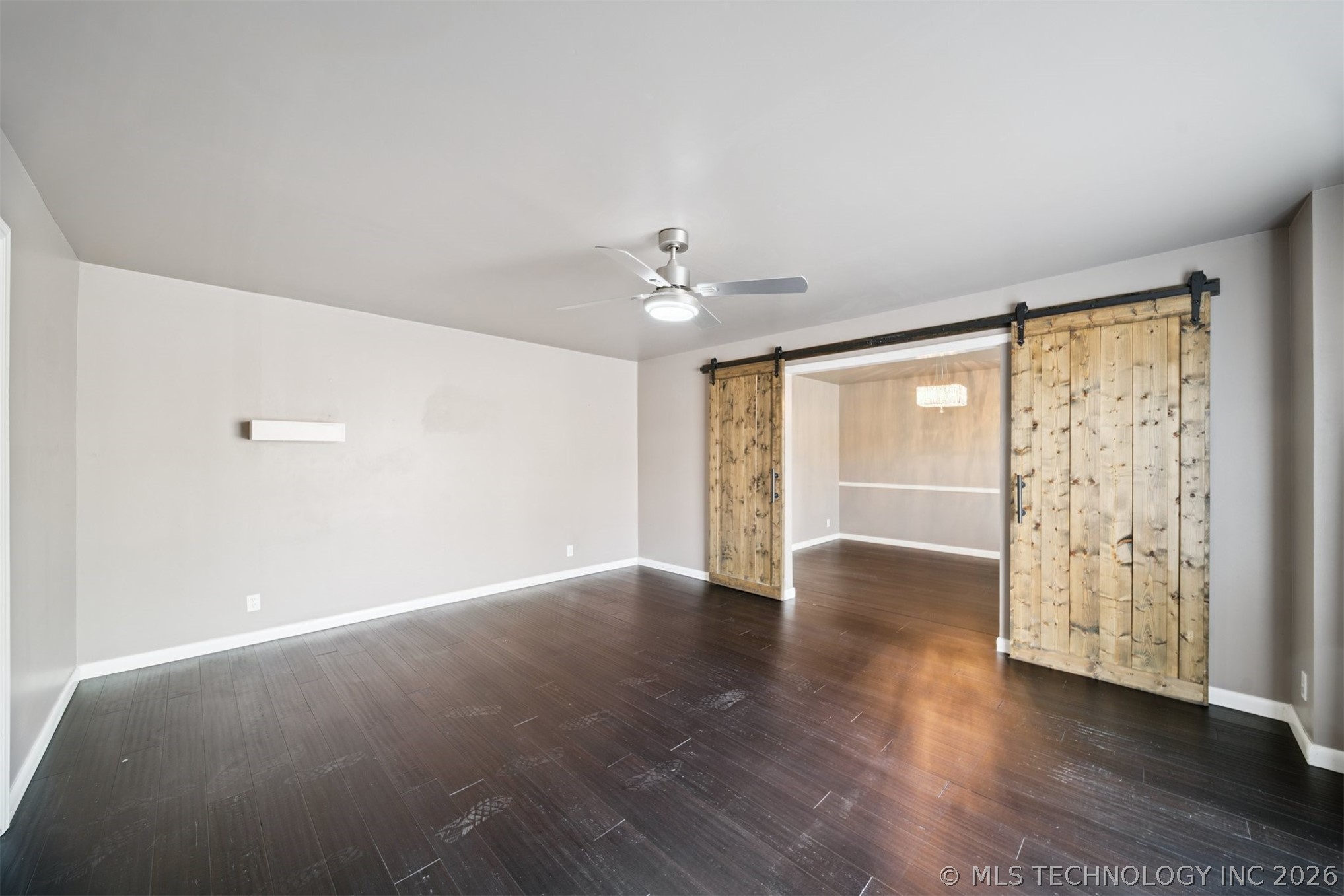 5008 S 72nd East Avenue Property Photo 8