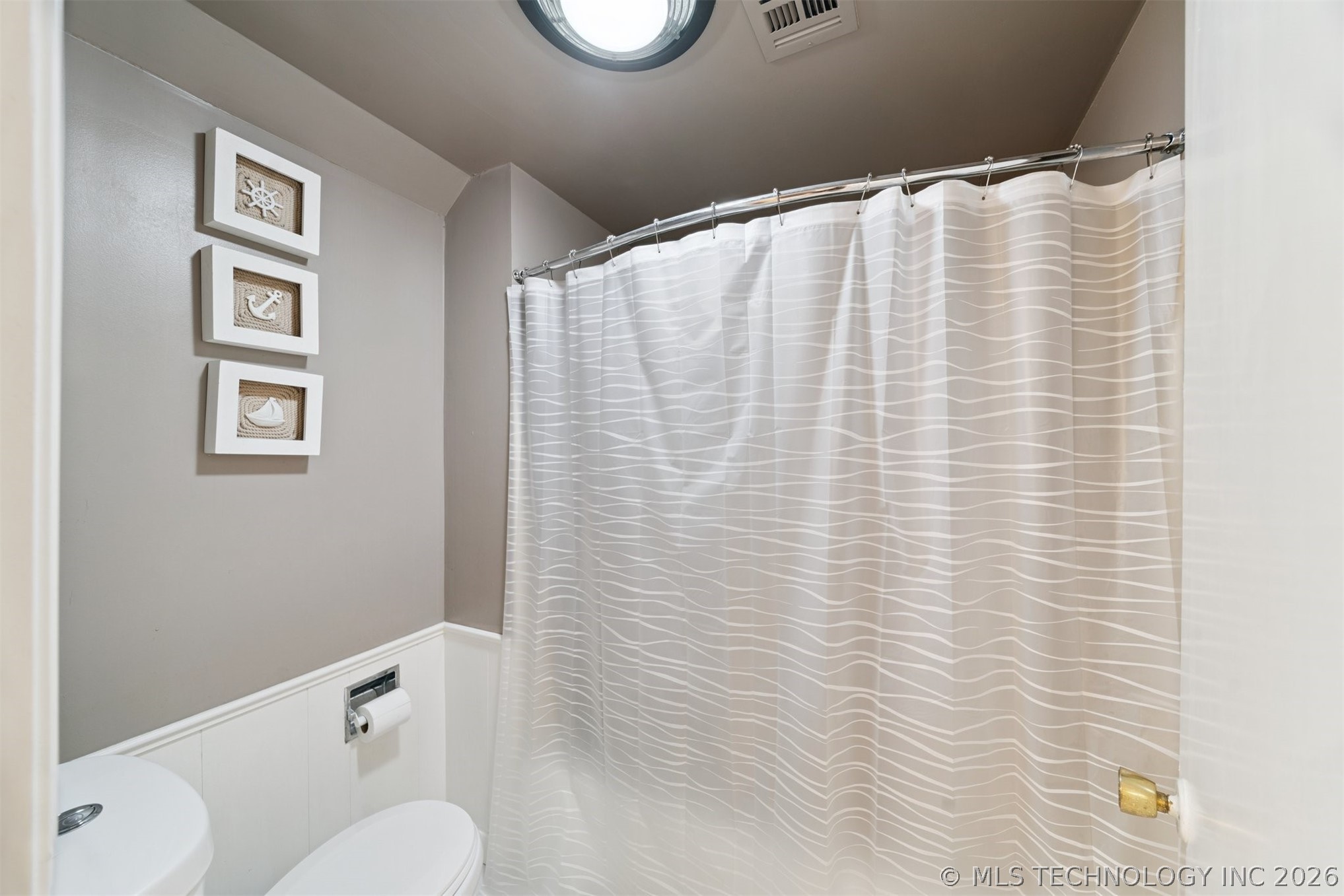 5008 S 72nd East Avenue Property Photo 36