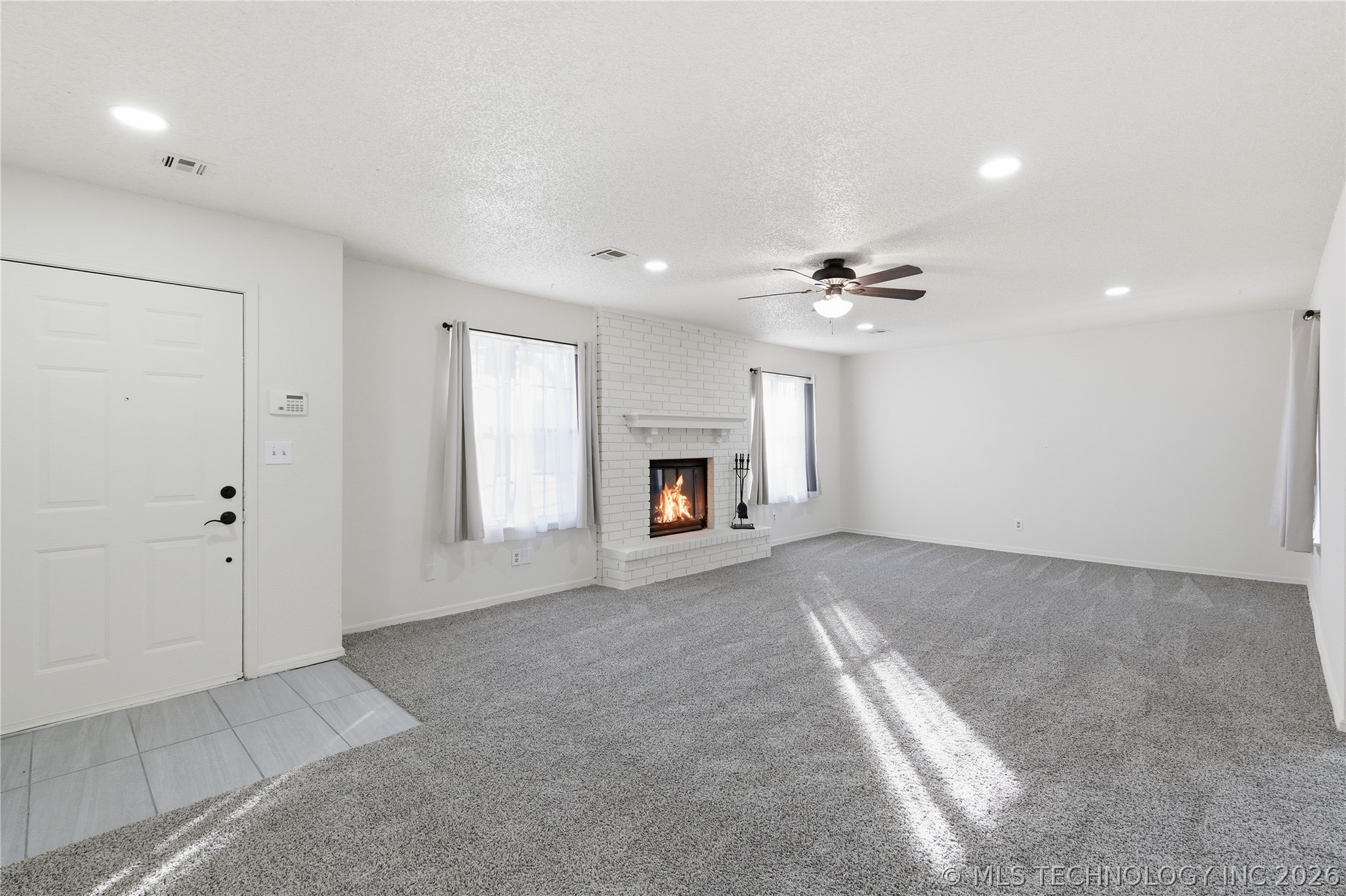 2026 Deer Run Circle Property Photo 6
