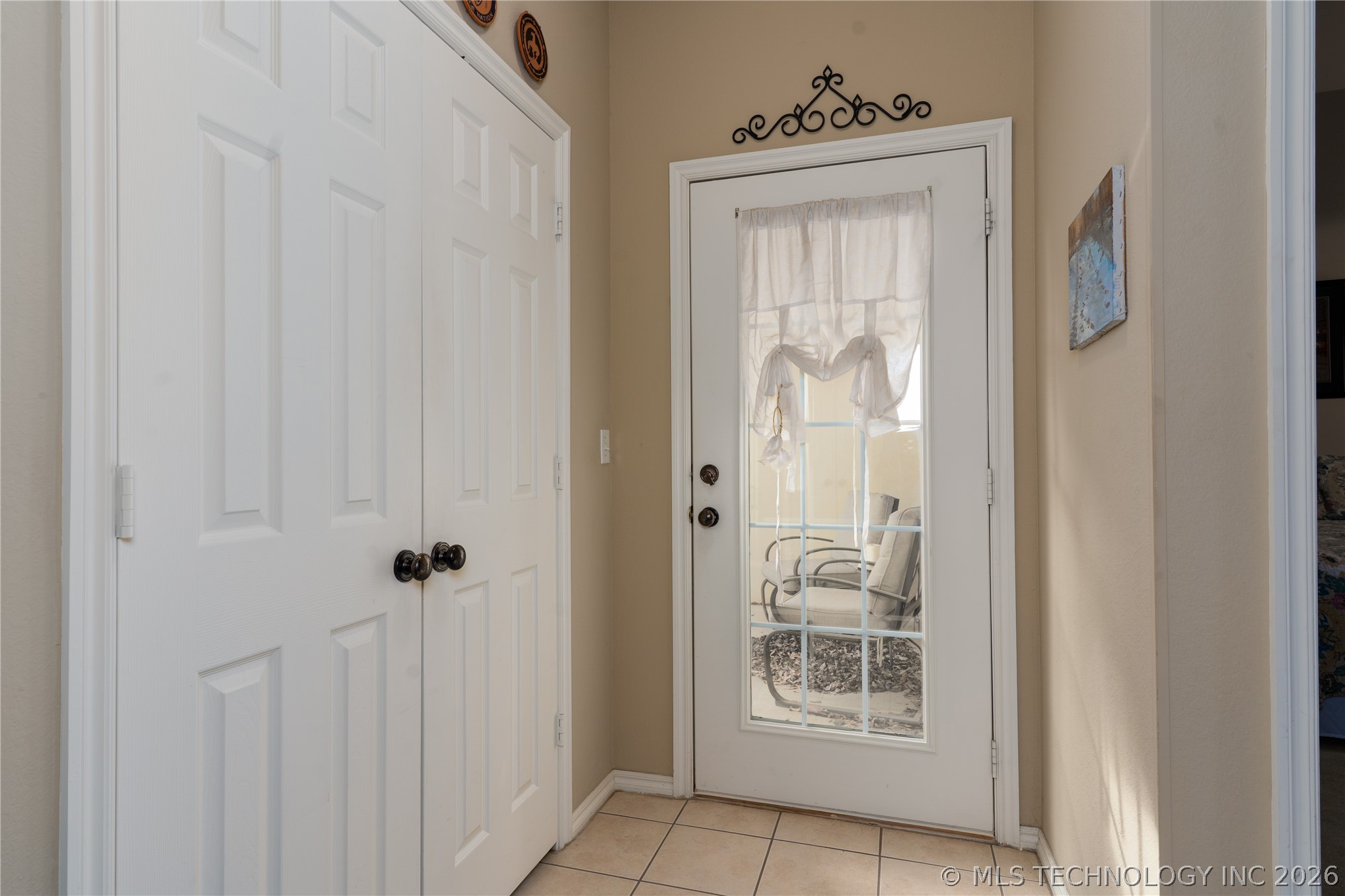 8126 E 74th Court Property Photo 2