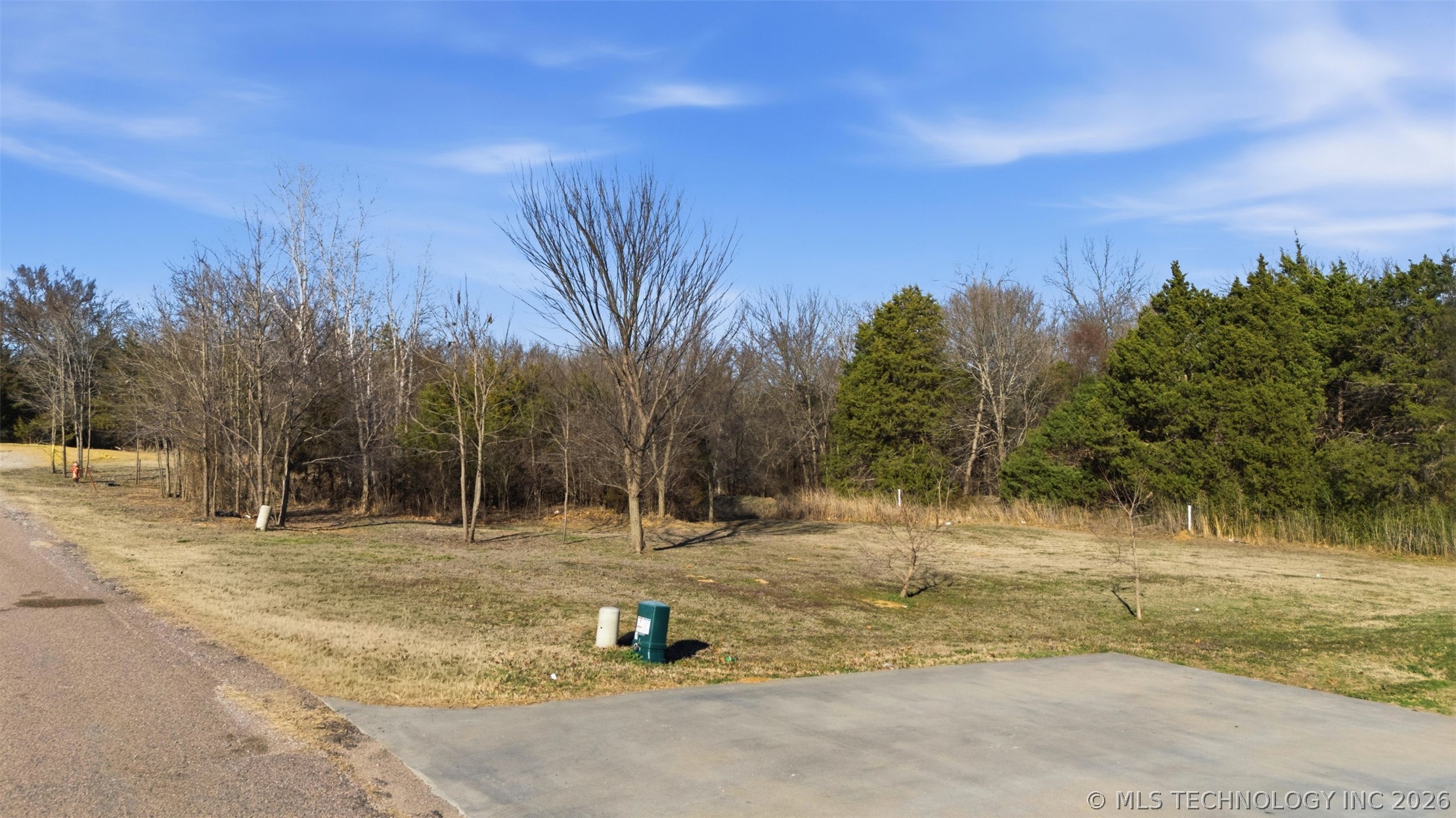 Wolfe Lane Property Photo 5