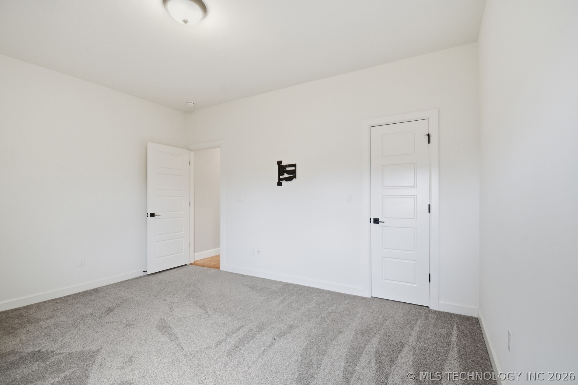 809 E Edgewater Place Property Photo 34