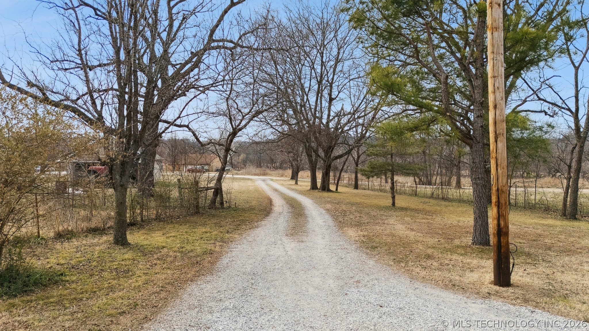 20807 River Bend Drive Property Photo 3