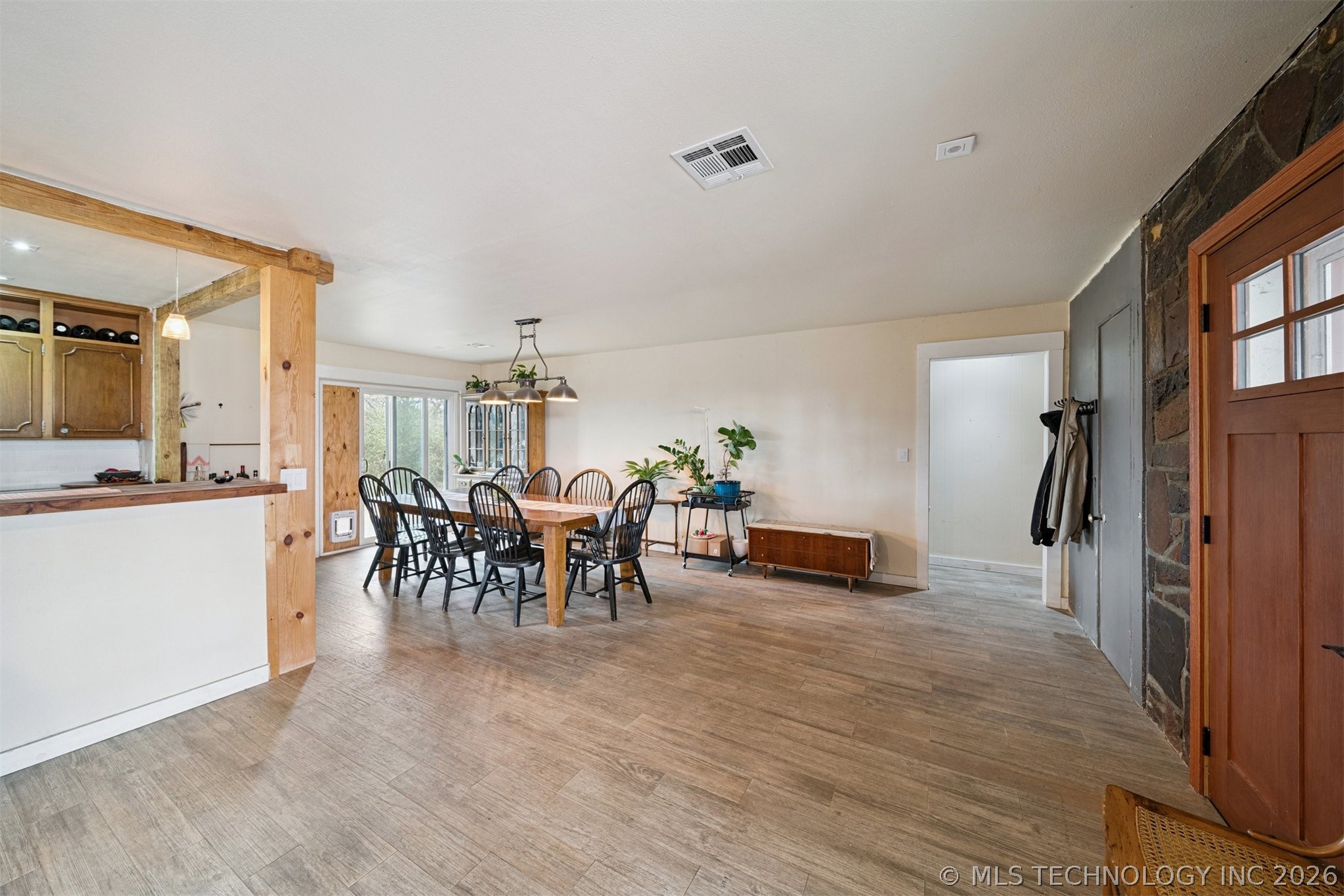20807 River Bend Drive Property Photo 11