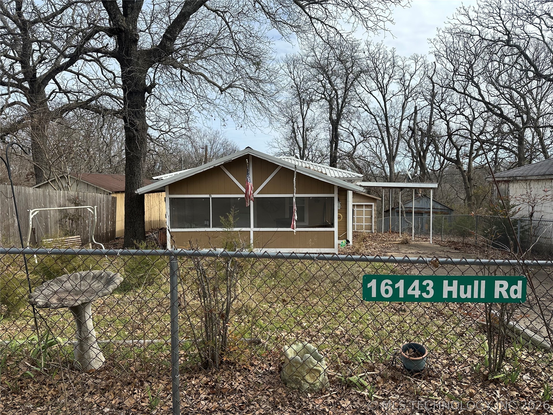 16152 Hull Property Photo 1