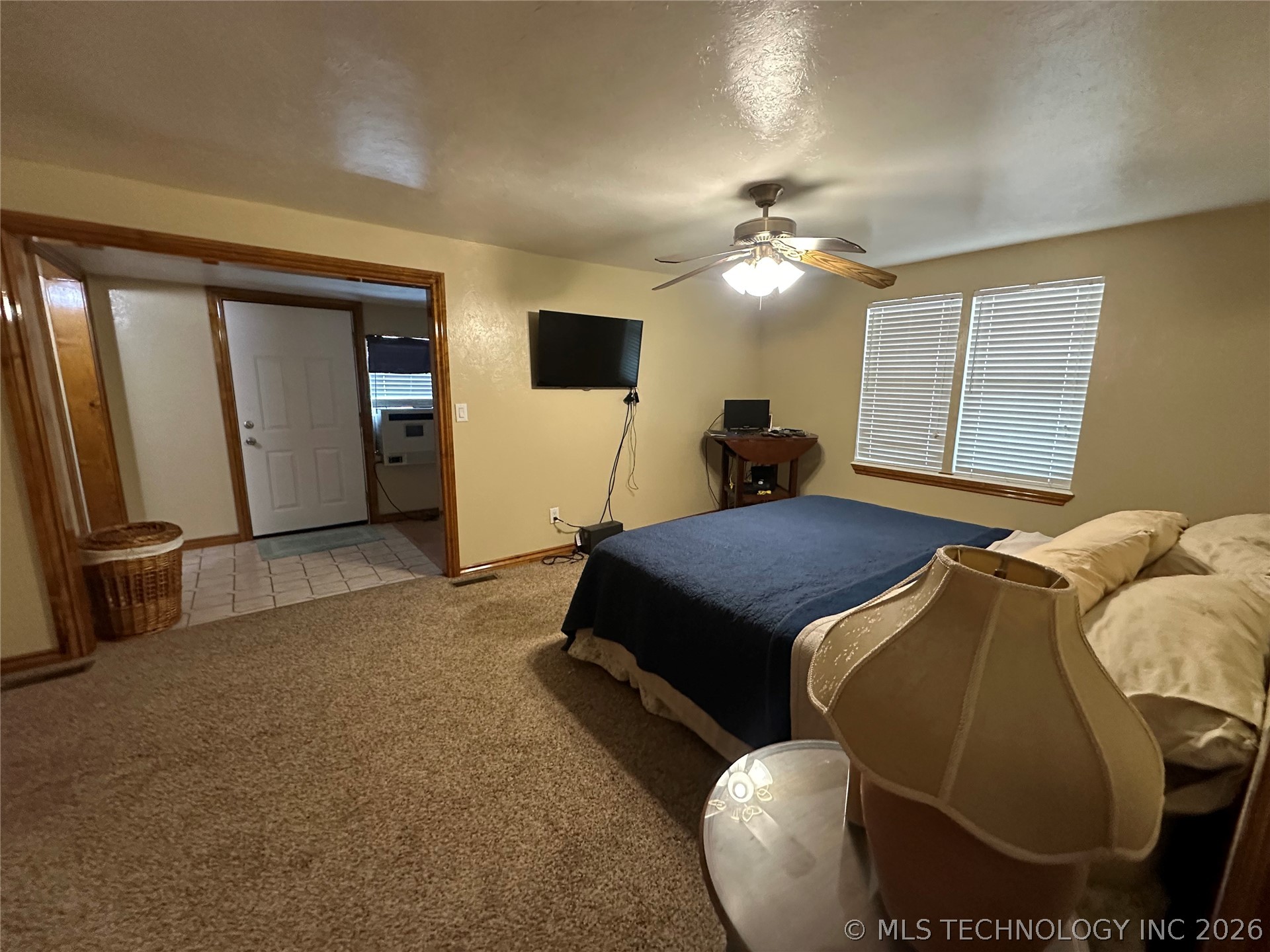 16152 Hull Property Photo 7