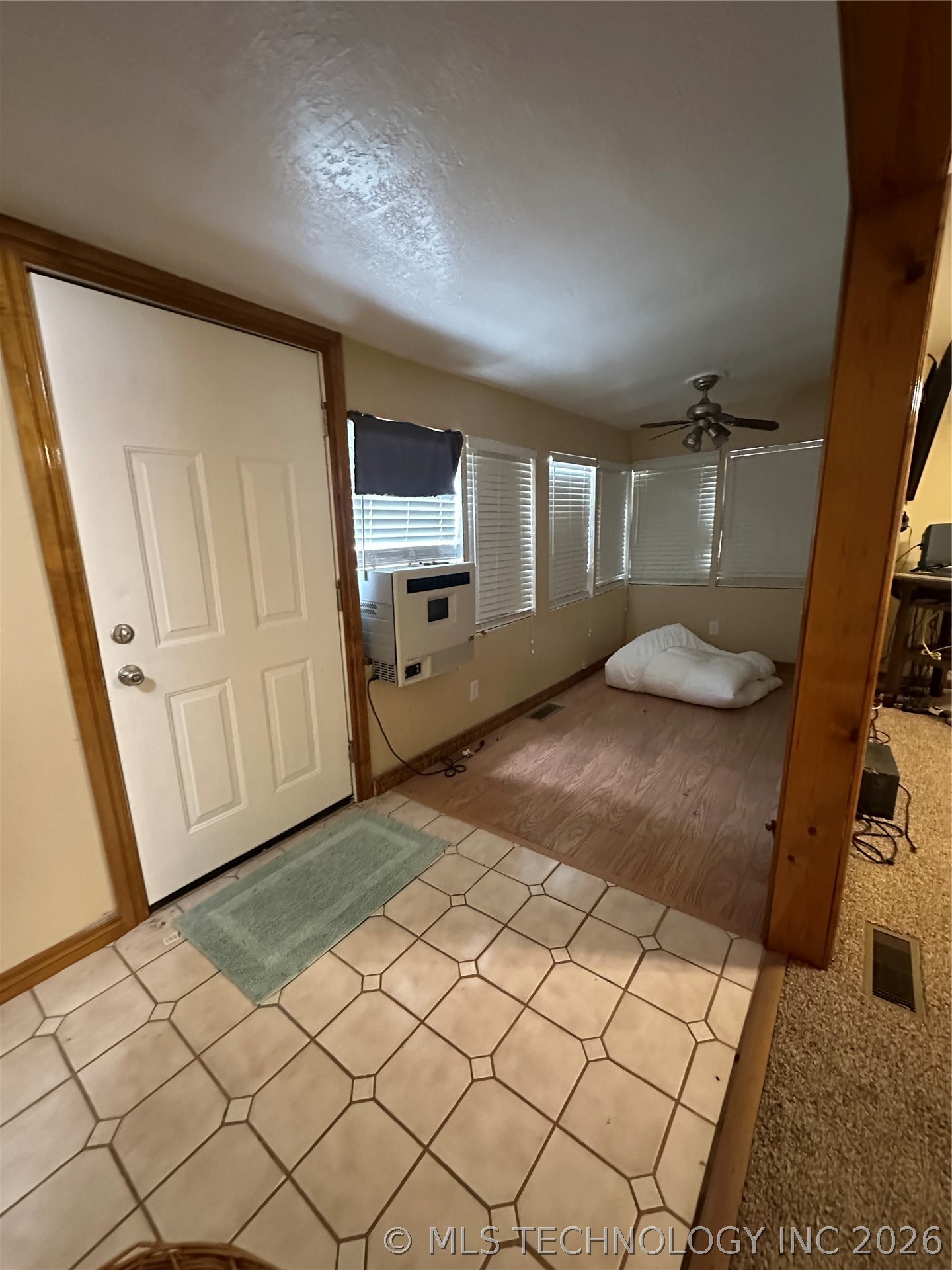 16152 Hull Property Photo 10