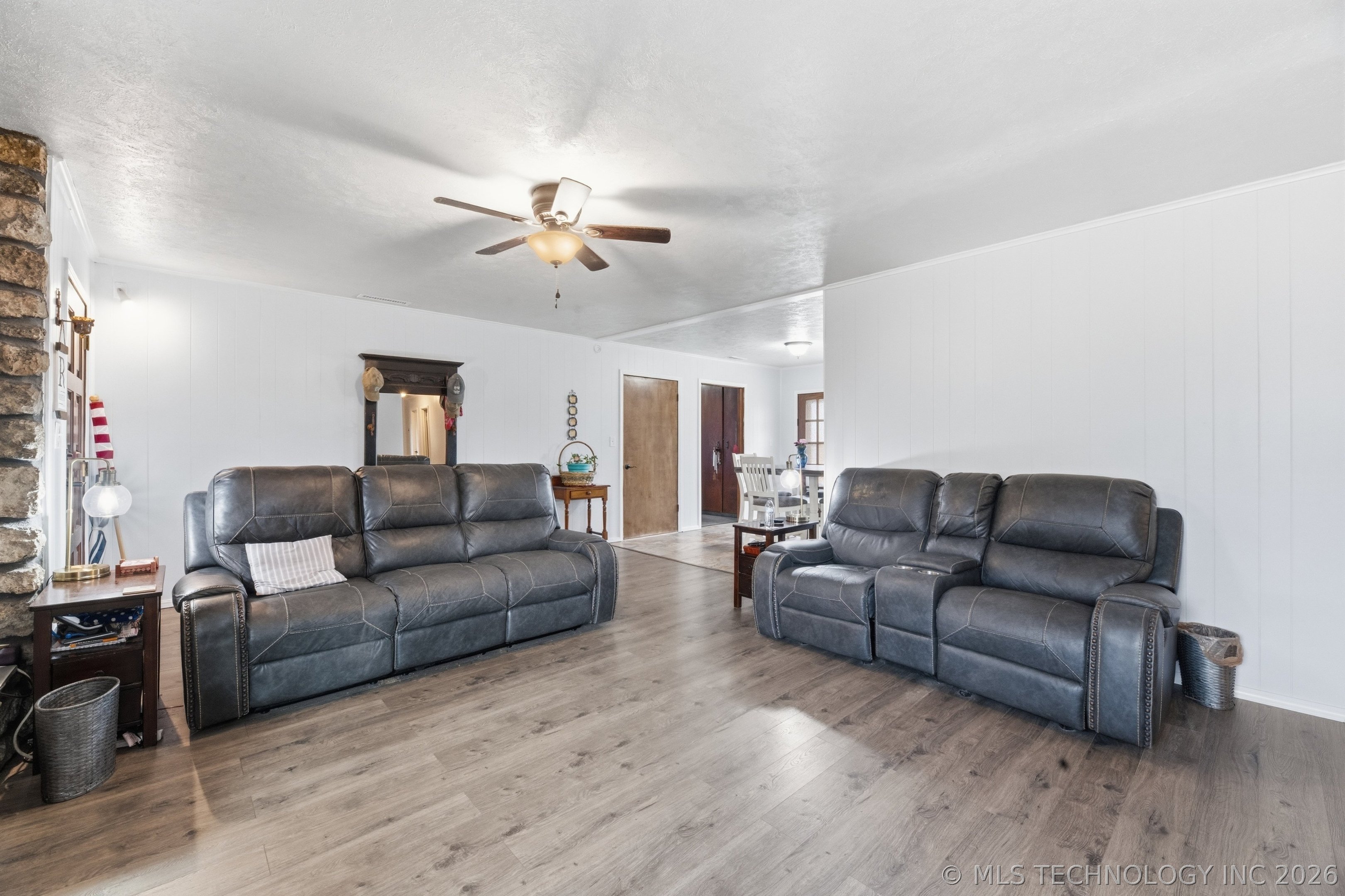 1101 Beech Street Property Photo 5