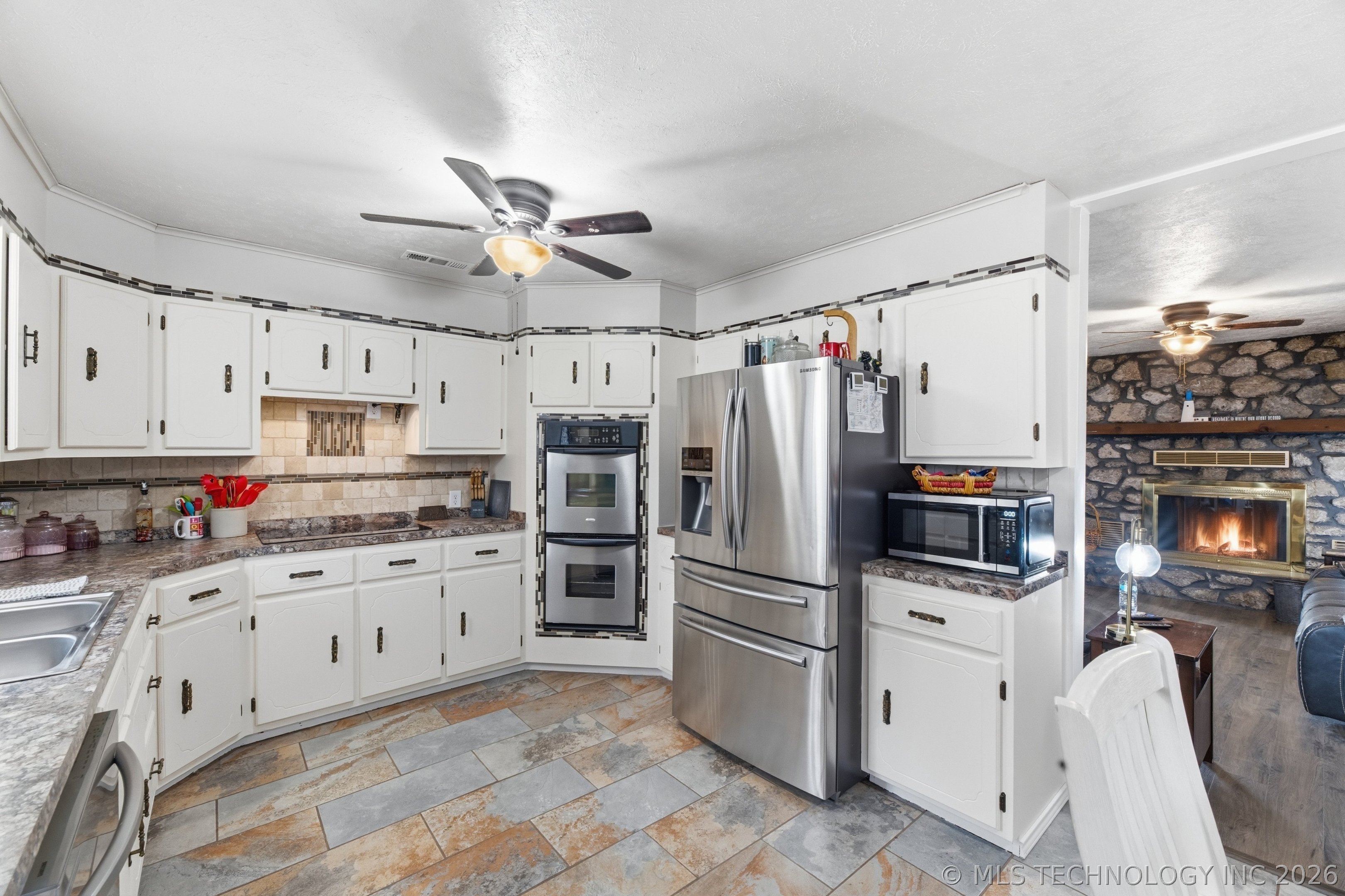 1101 Beech Street Property Photo 12