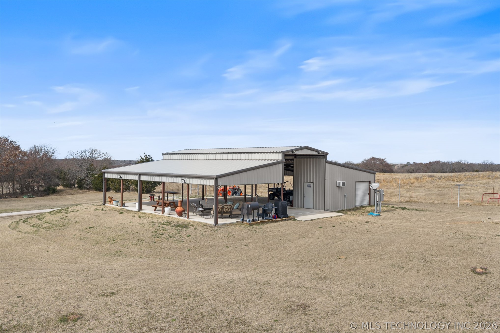 471 Red Bud Road Property Photo 5