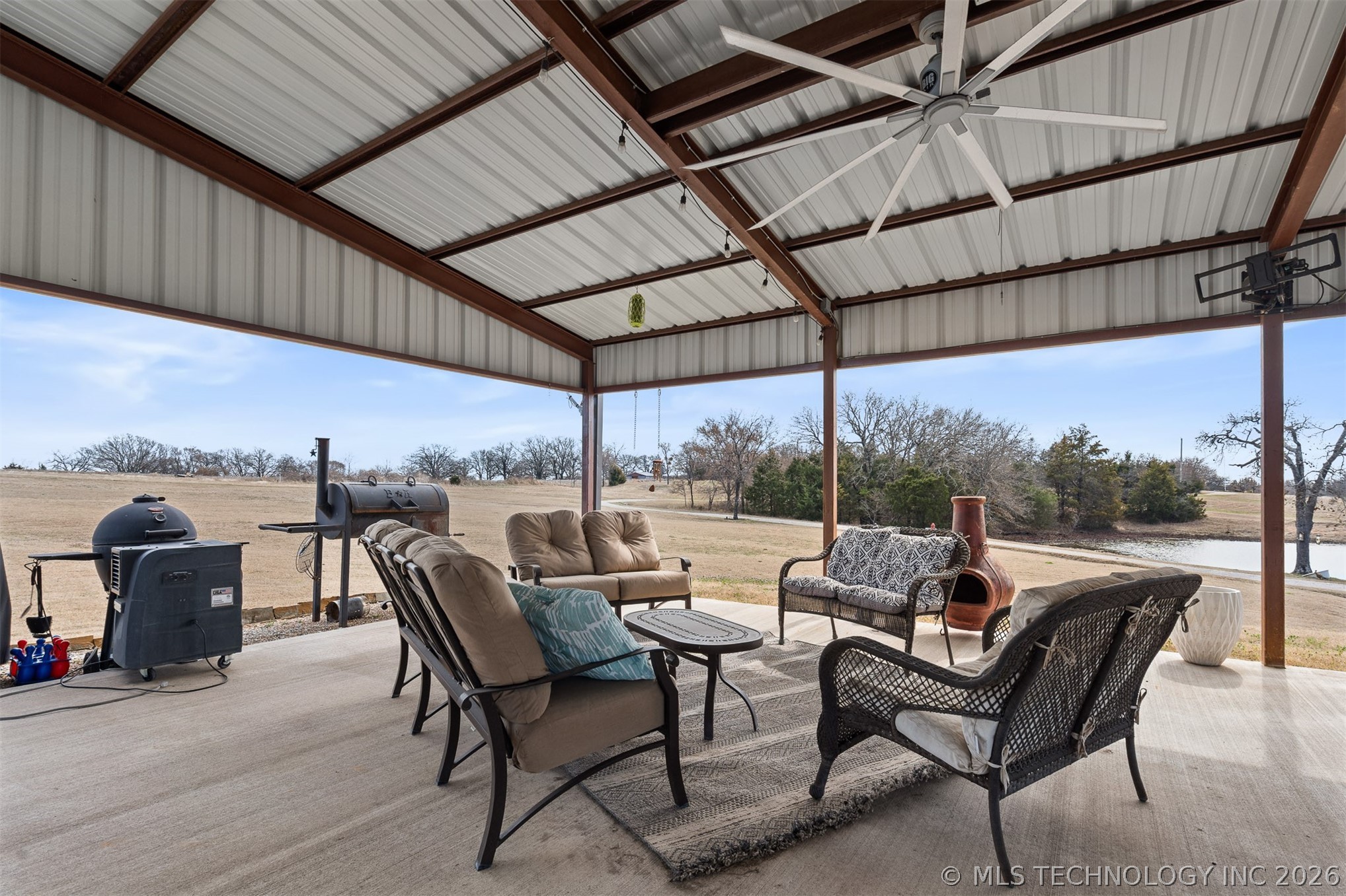 471 Red Bud Road Property Photo 9