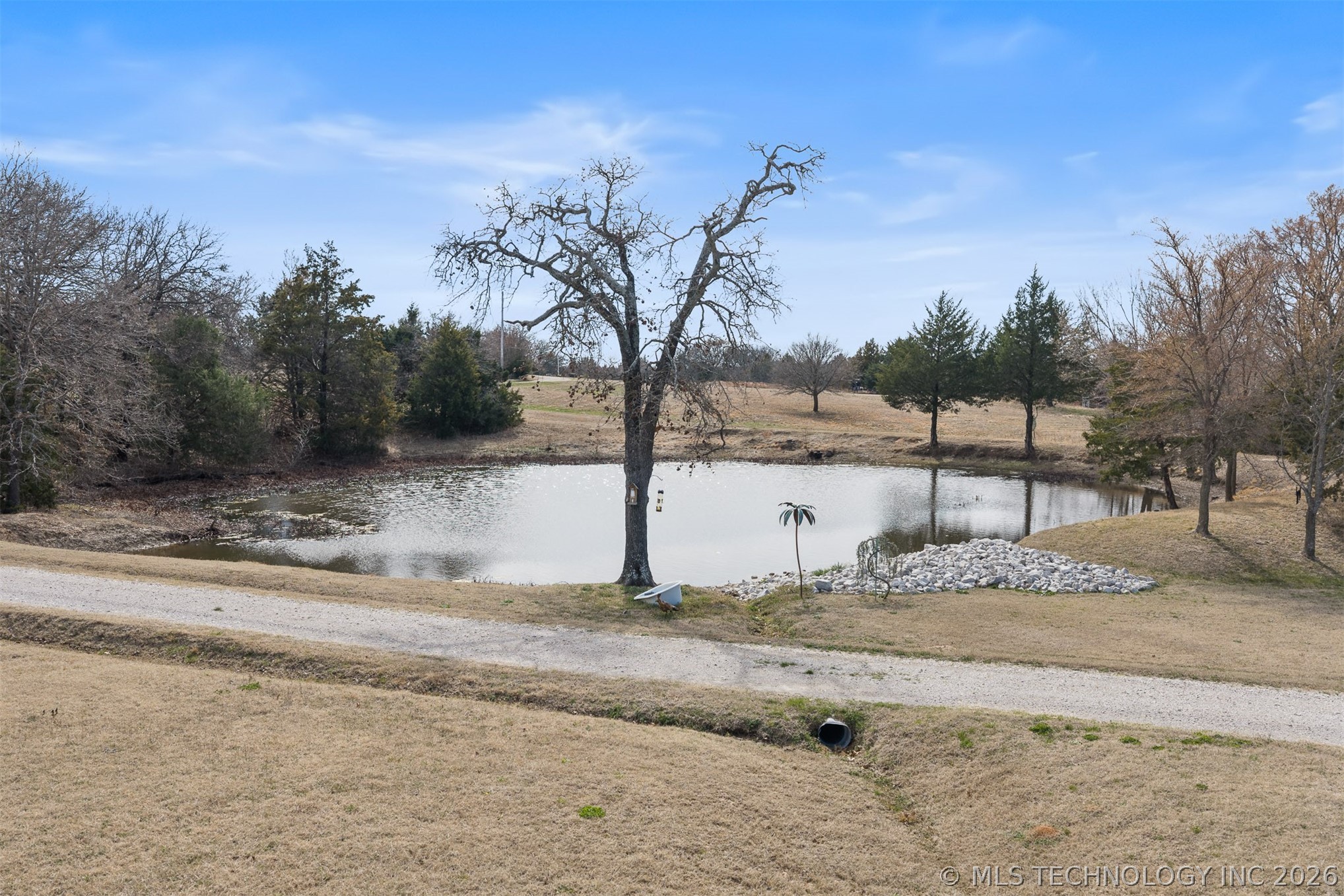 471 Red Bud Road Property Photo 12