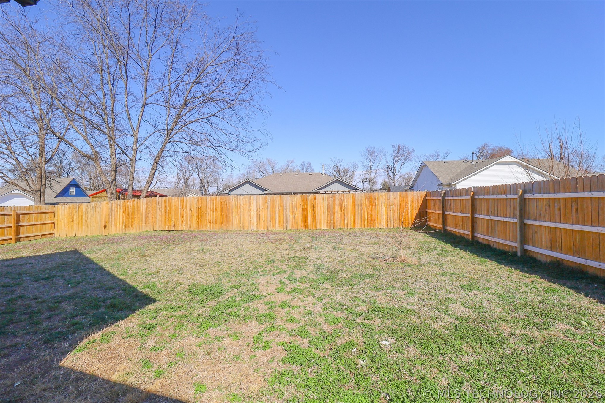 116 W 11th Street Property Photo 6