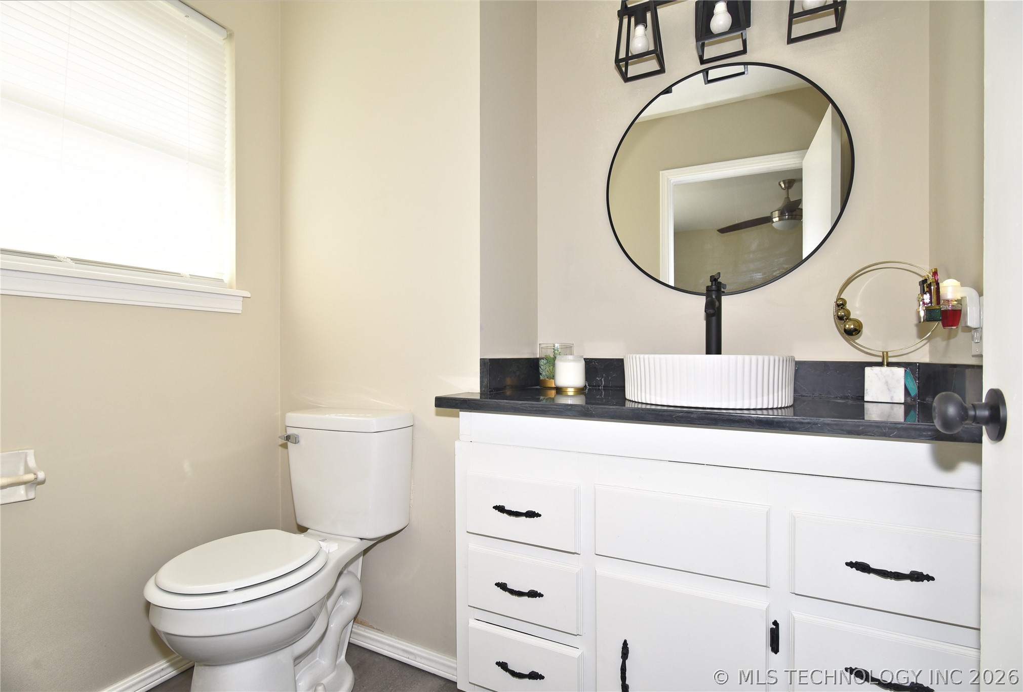 709 W Canton Street Property Photo 16