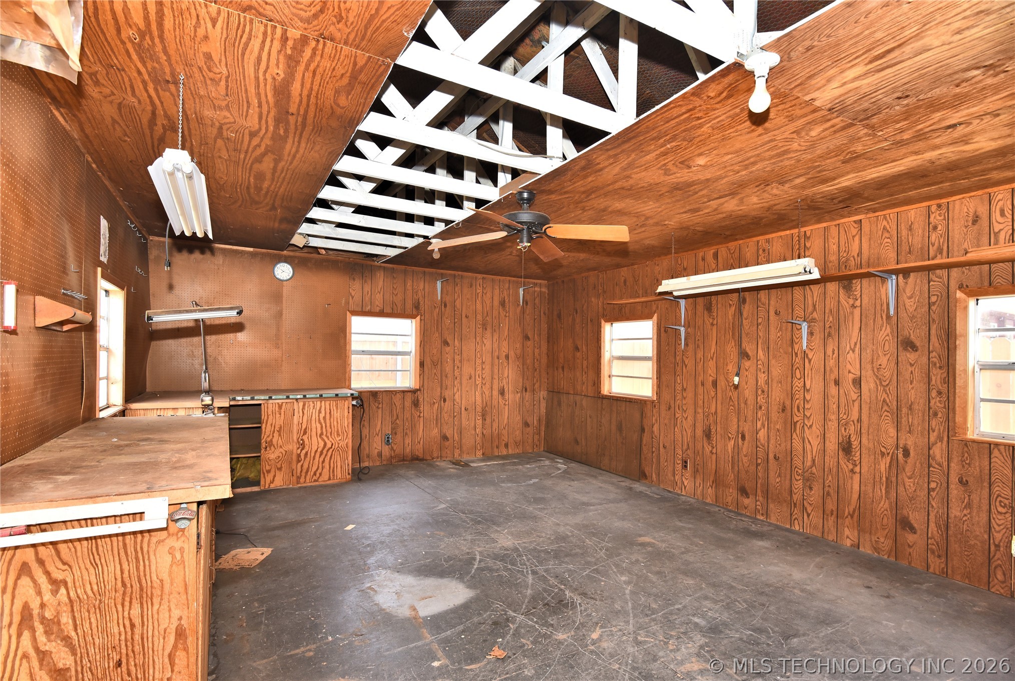 709 W Canton Street Property Photo 27