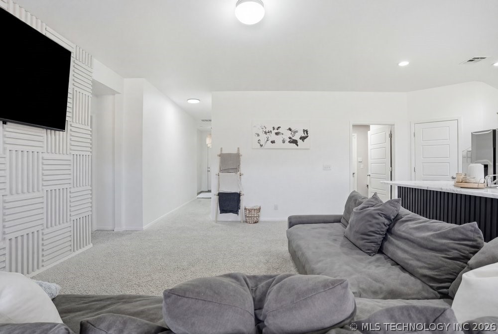 15930 S 74th East Avenue Property Photo 11