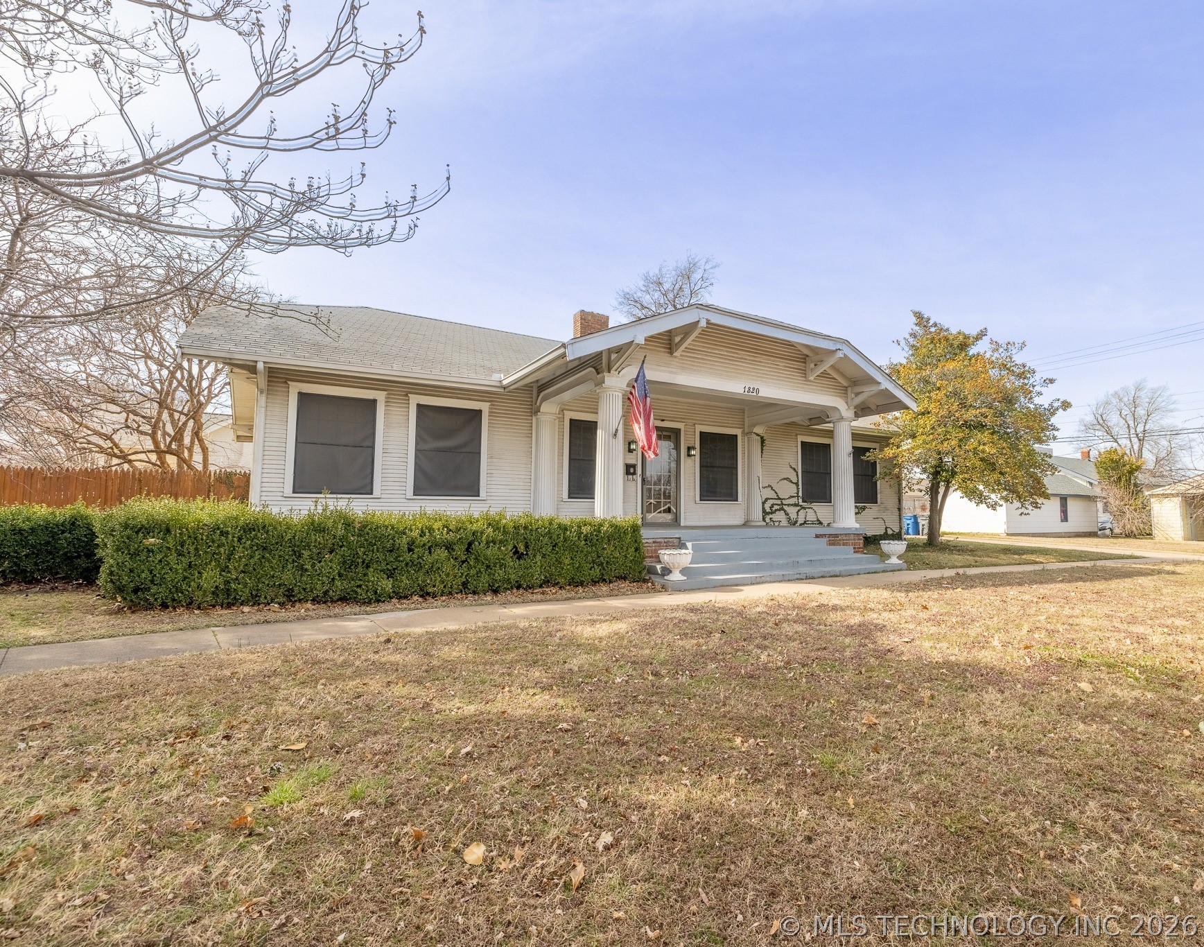 1320 S Wheeling Avenue Property Photo 2