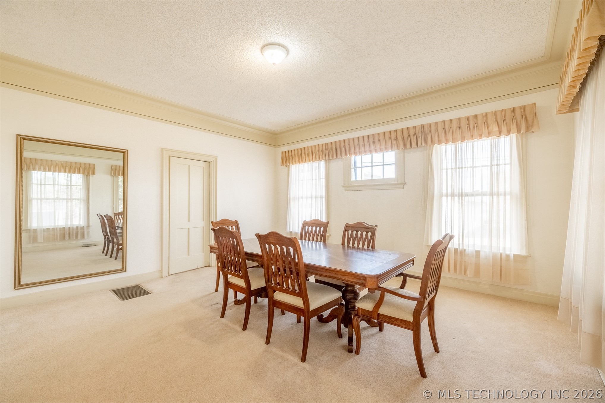 1320 S Wheeling Avenue Property Photo 18