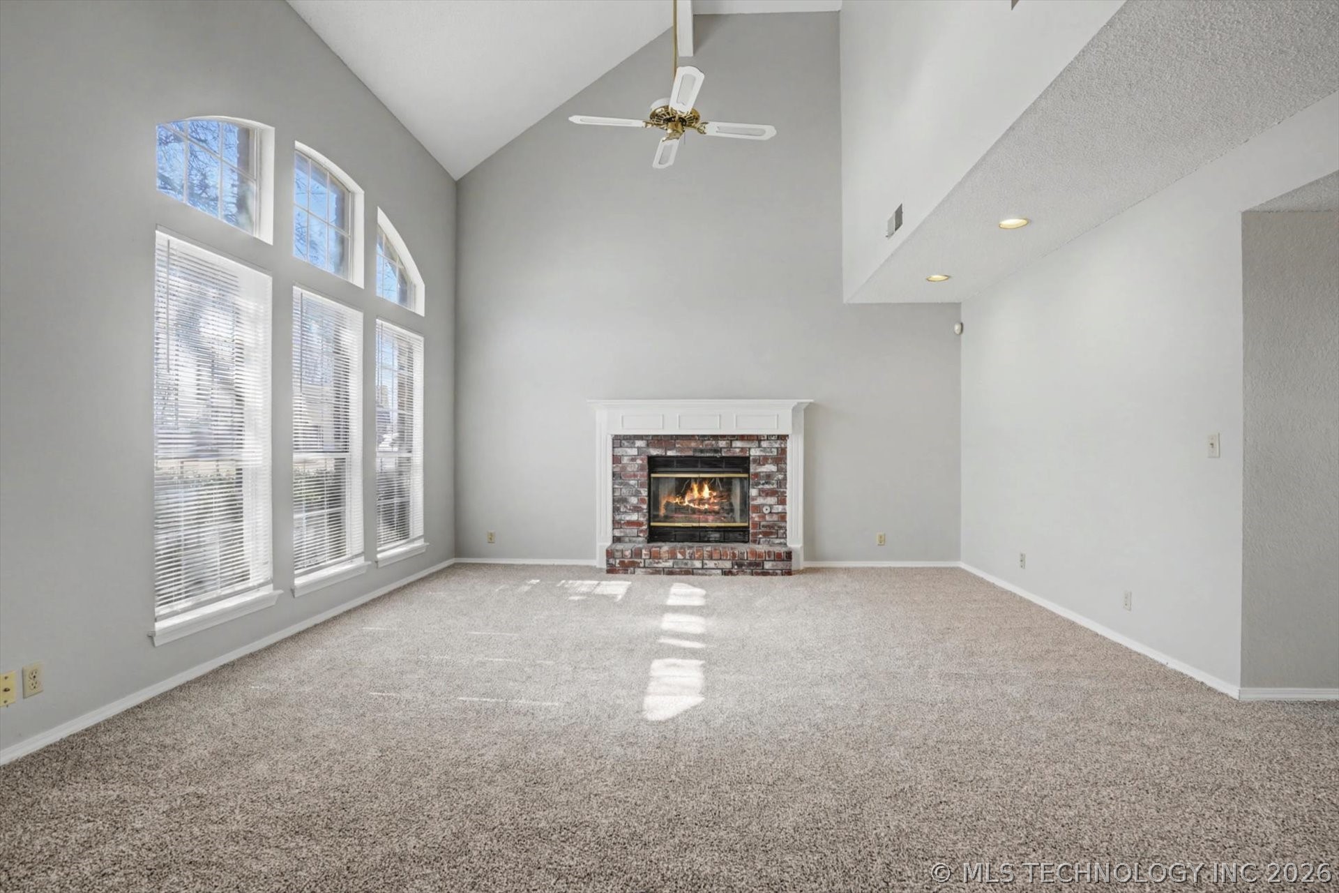 1312 W Honolulu Place Property Photo 5