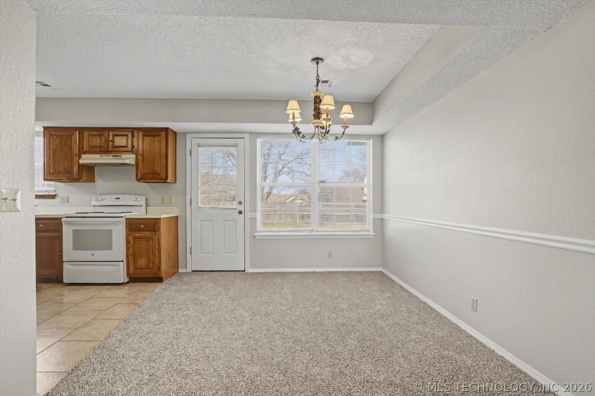 1312 W Honolulu Place Property Photo 7