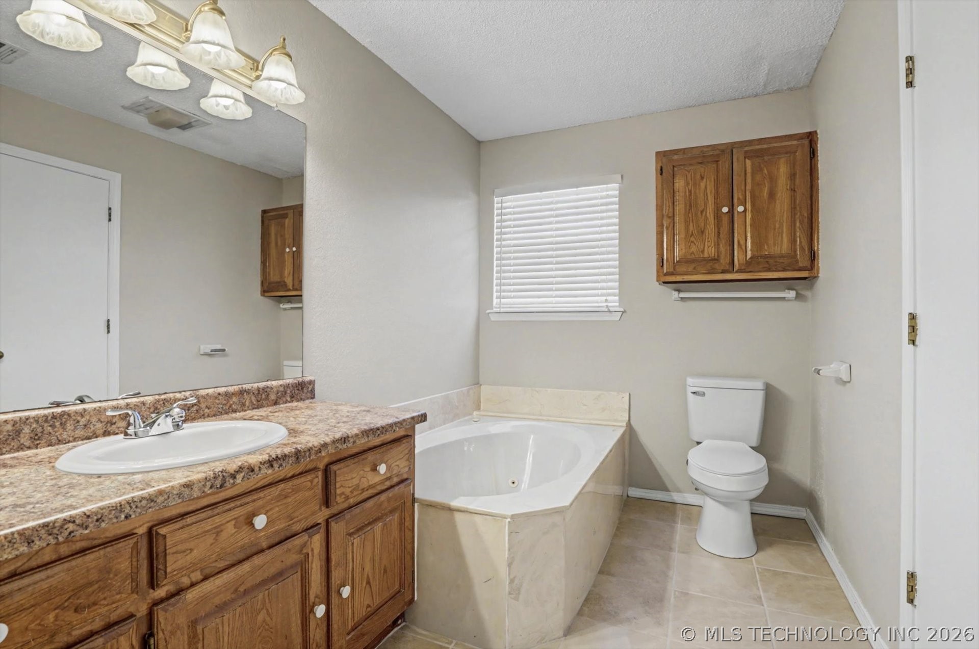 1312 W Honolulu Place Property Photo 14