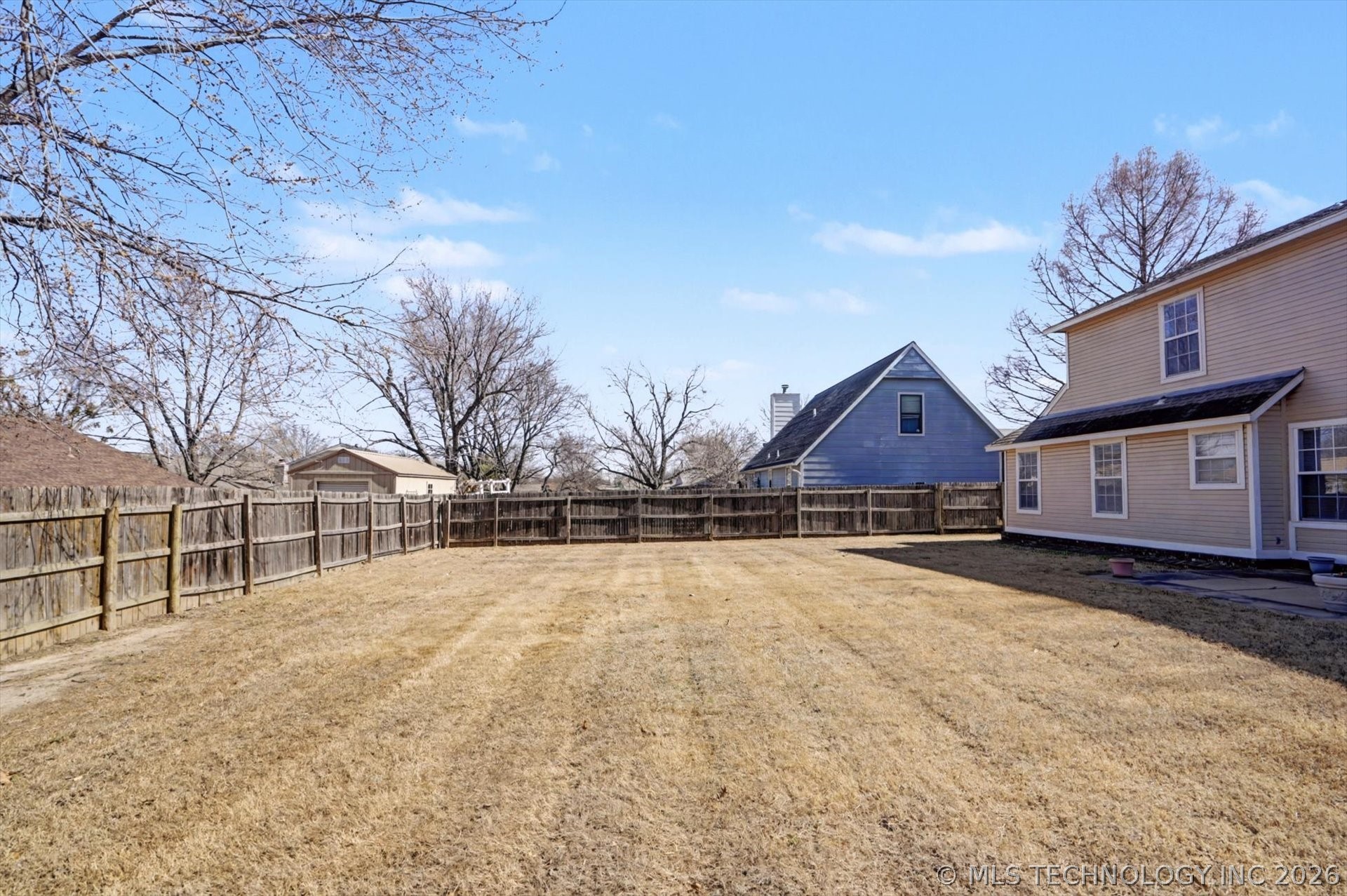 1312 W Honolulu Place Property Photo 27