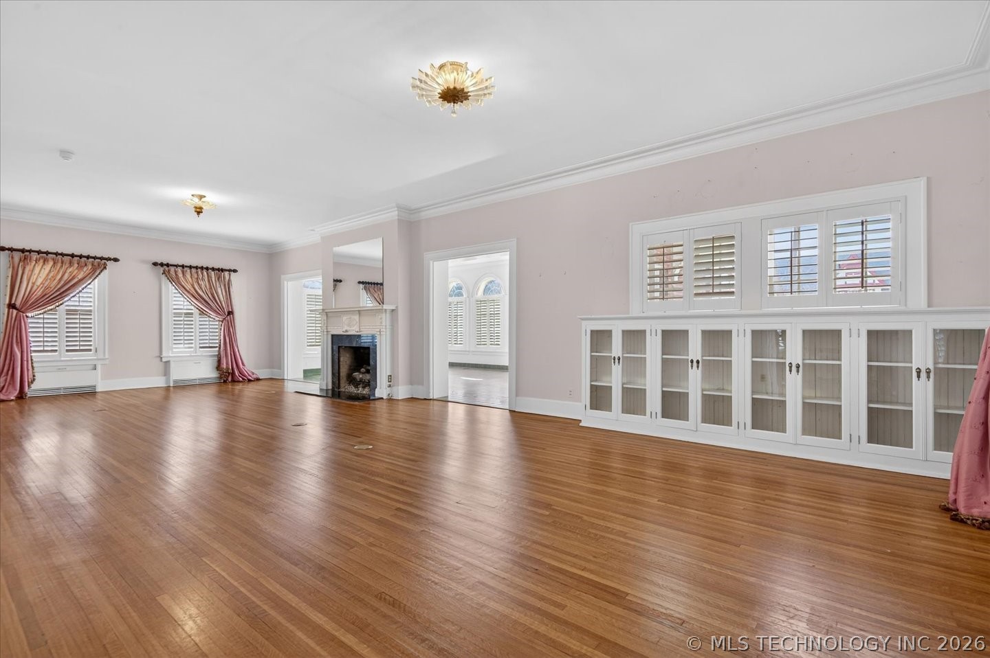 1110 S Cherokee Avenue Property Photo 4