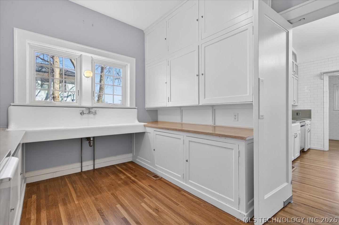 1110 S Cherokee Avenue Property Photo 14