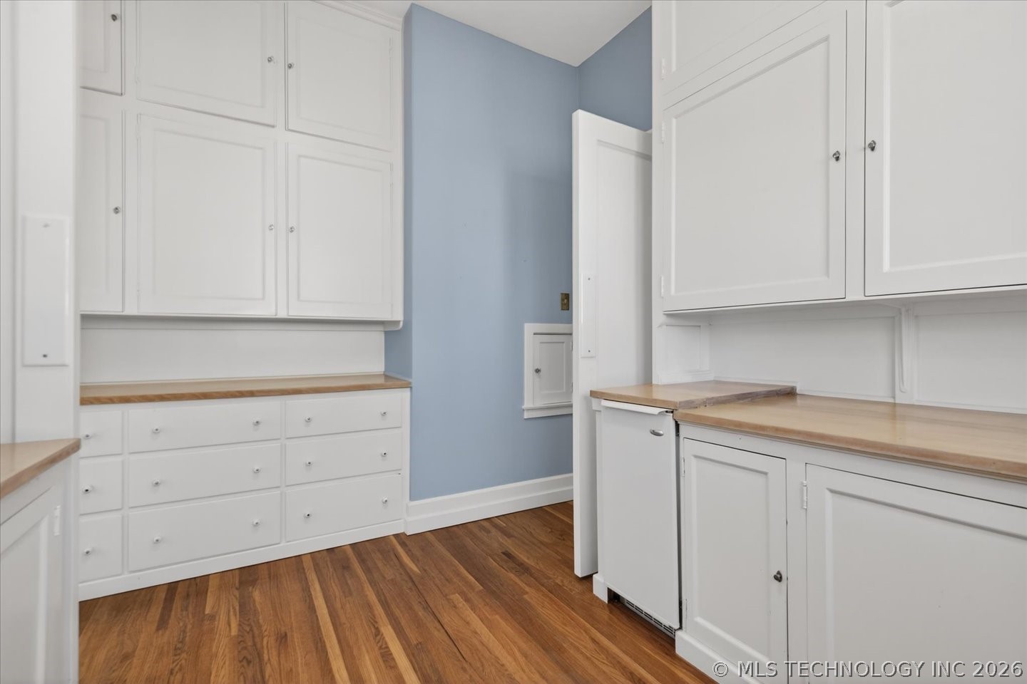 1110 S Cherokee Avenue Property Photo 15