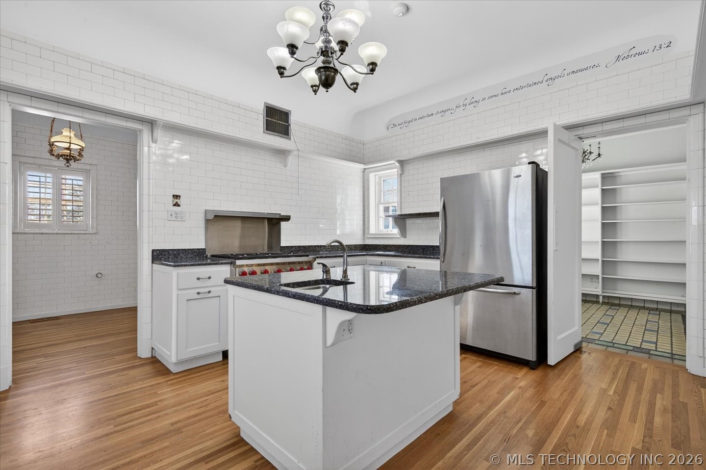 1110 S Cherokee Avenue Property Photo 16