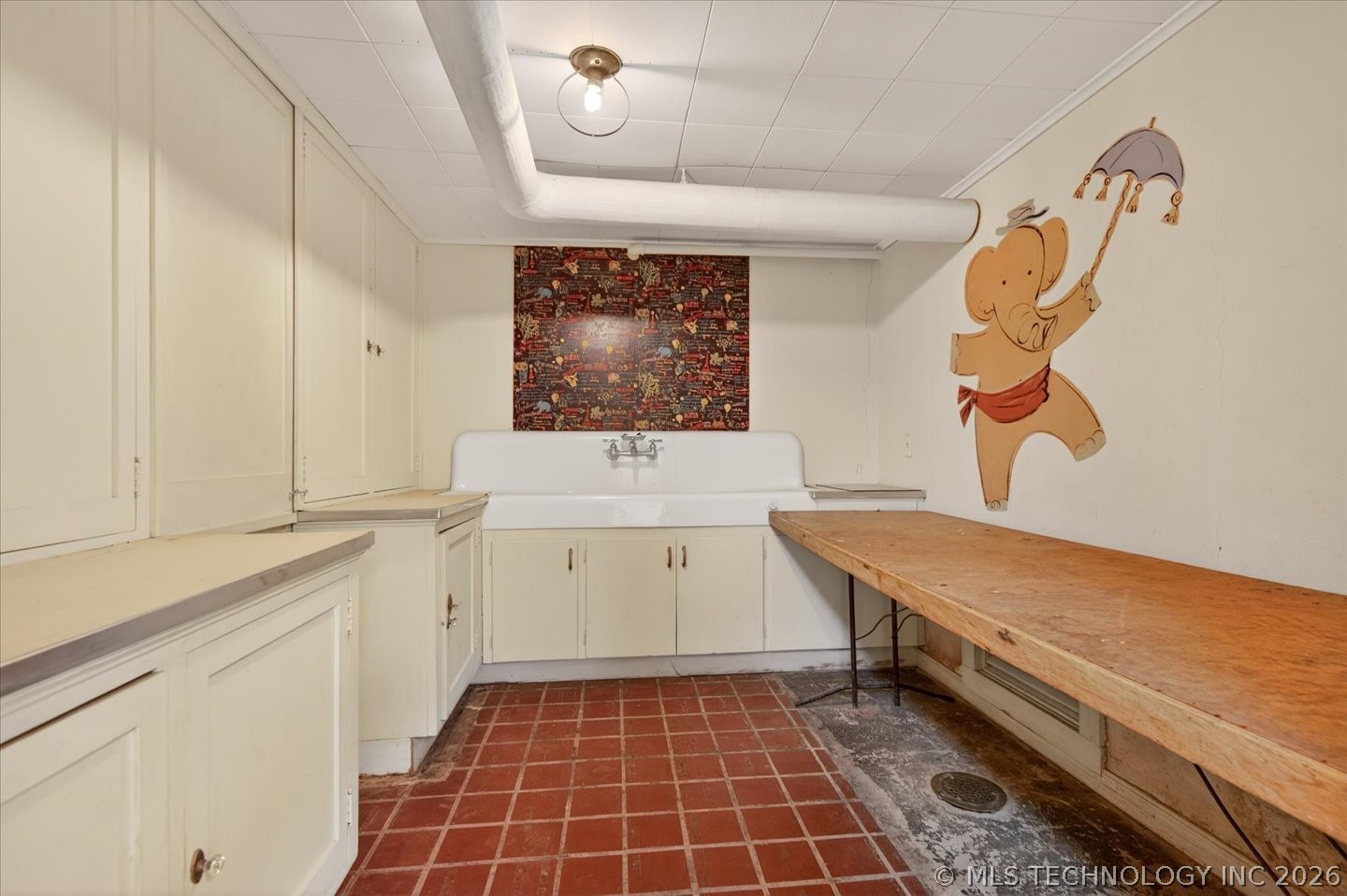 1110 S Cherokee Avenue Property Photo 51