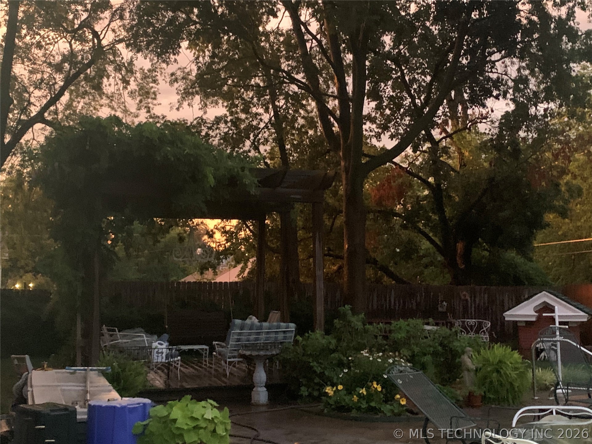 1110 S Cherokee Avenue Property Photo 58