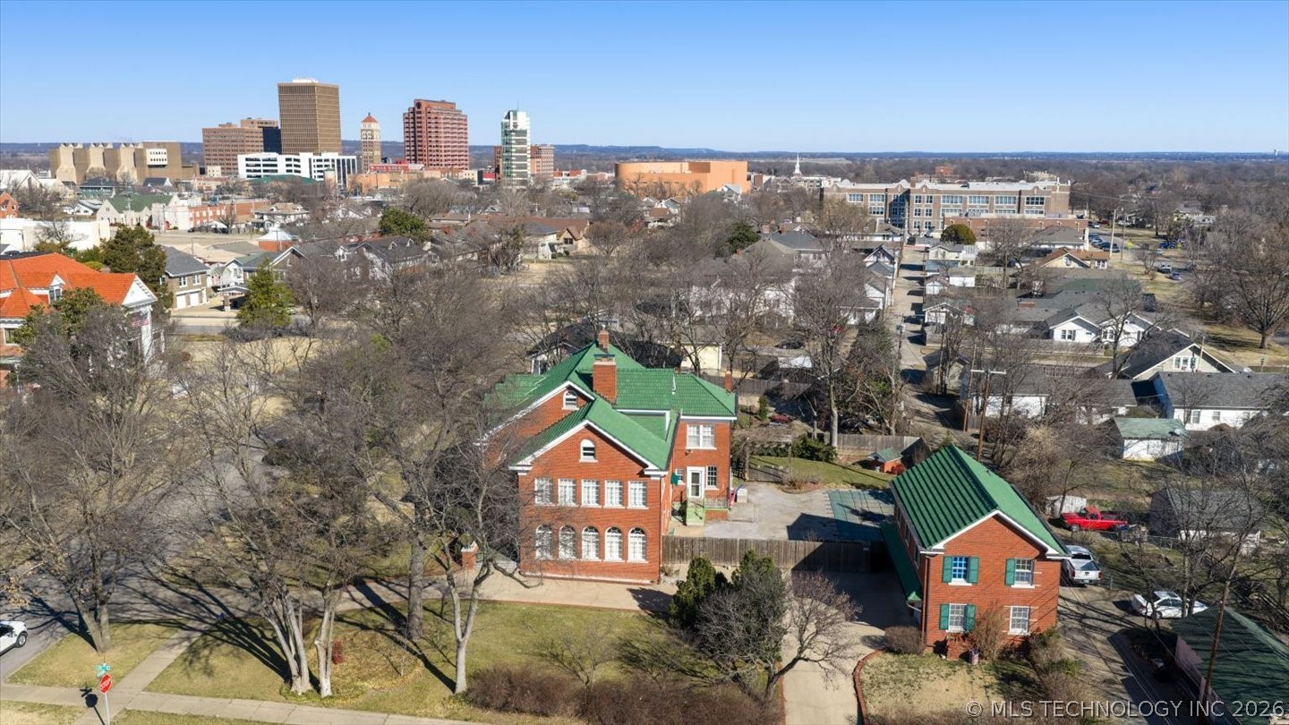 1110 S Cherokee Avenue Property Photo 64