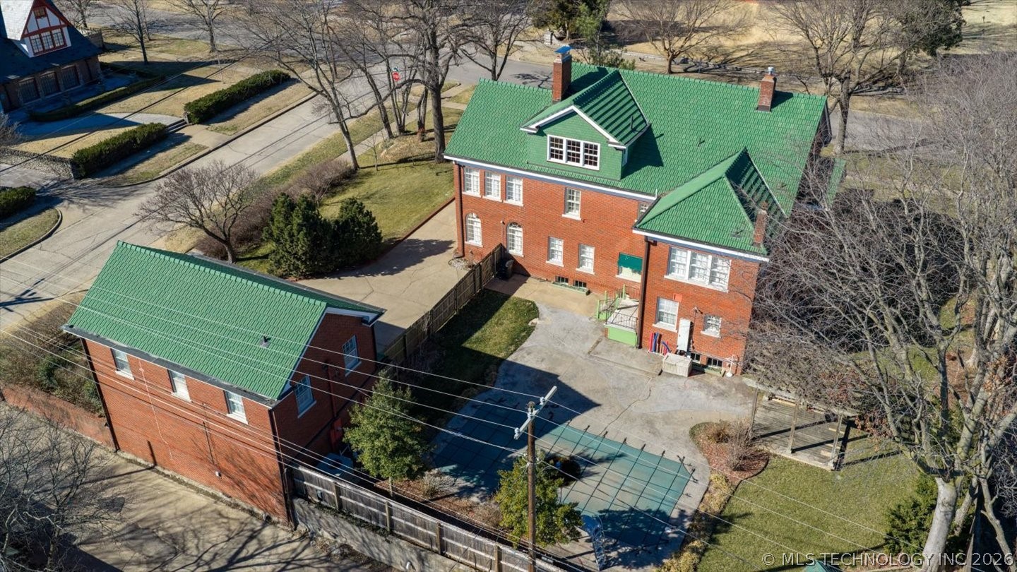 1110 S Cherokee Avenue Property Photo 66