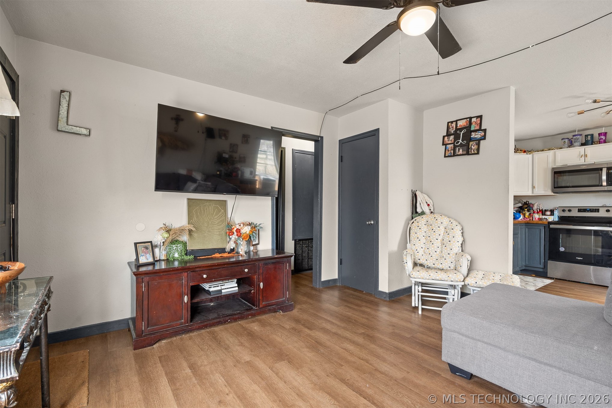 44 10th Street Property Photo 3
