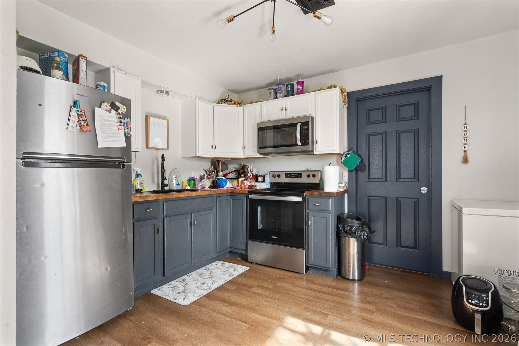 44 10th Street Property Photo 5