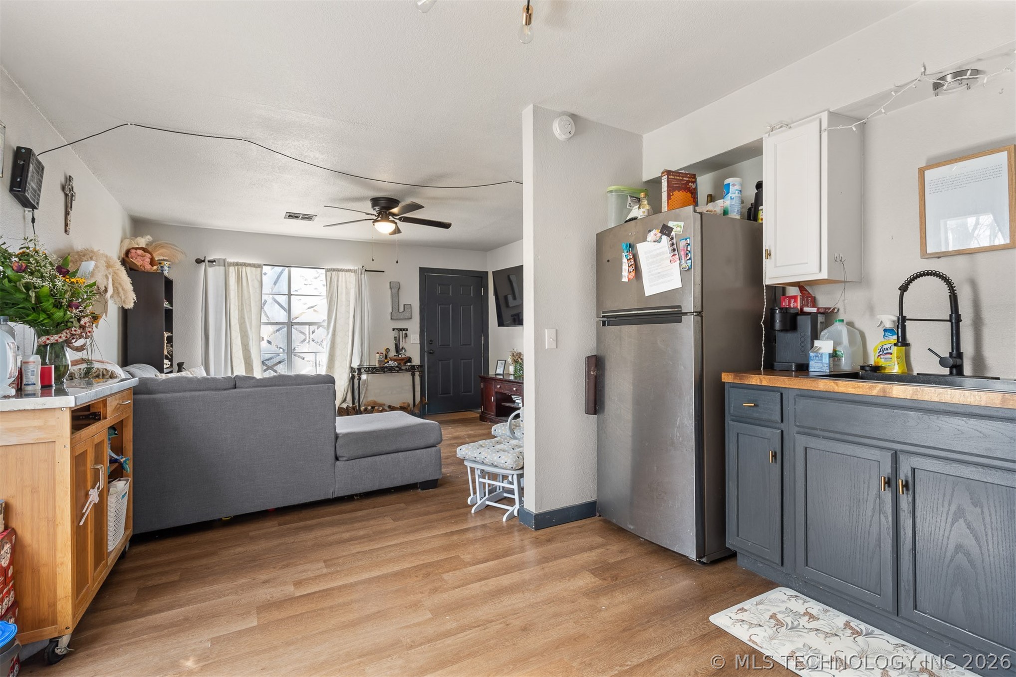 44 10th Street Property Photo 6